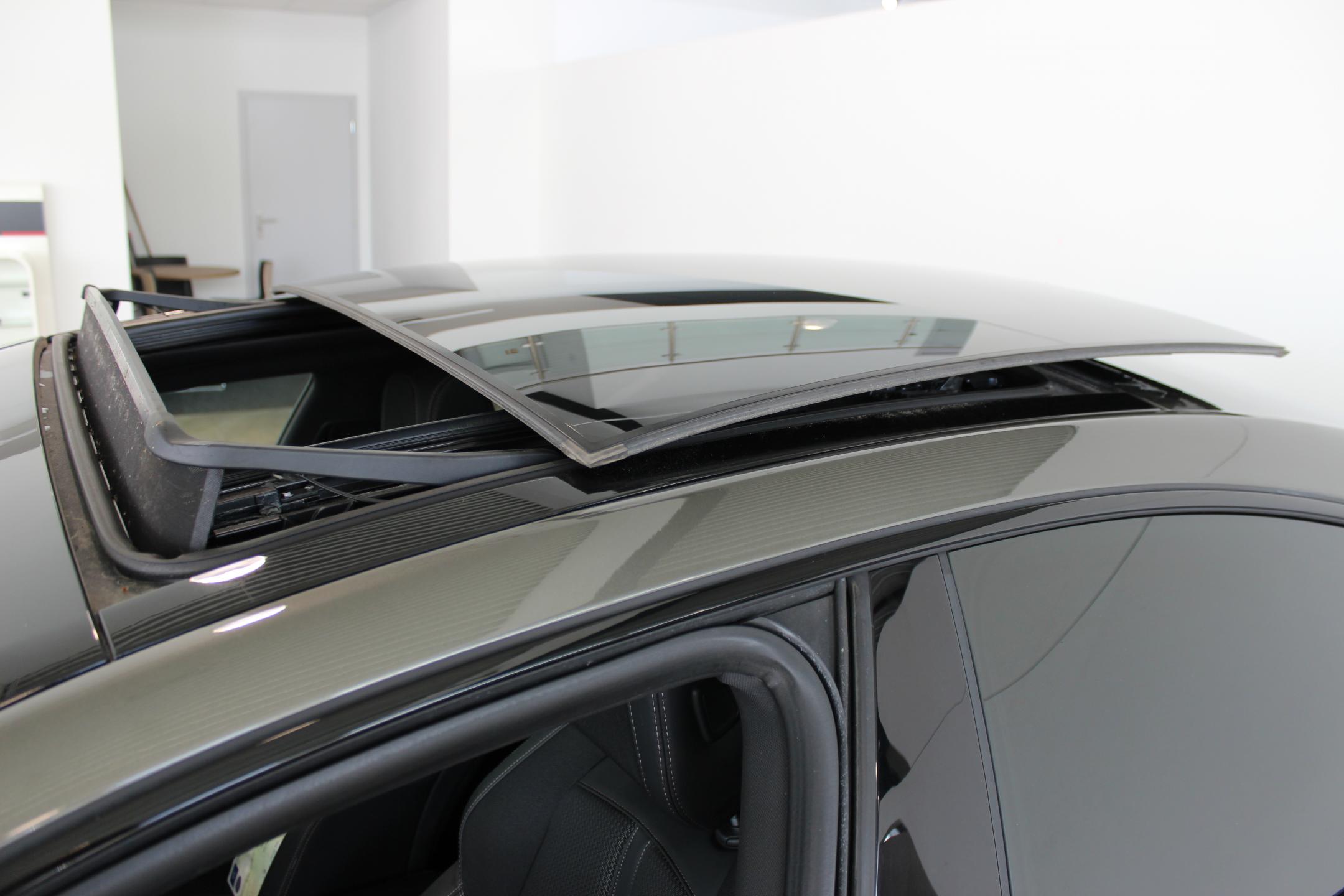 Peugeot 508 hatchback
