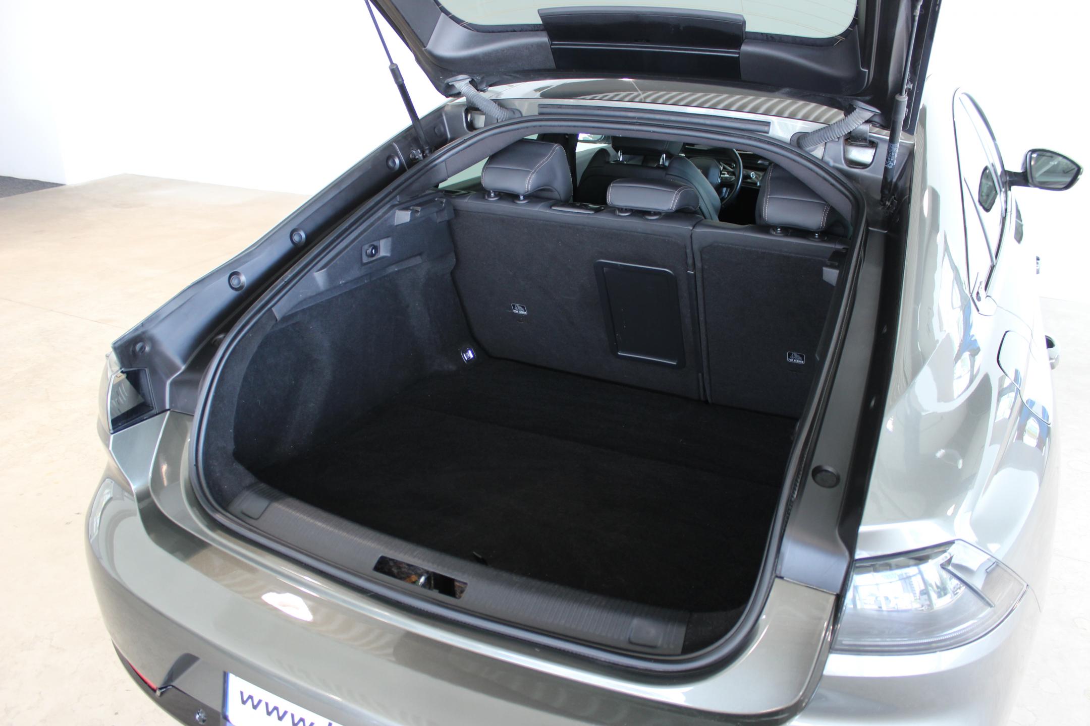 Peugeot 508 hatchback