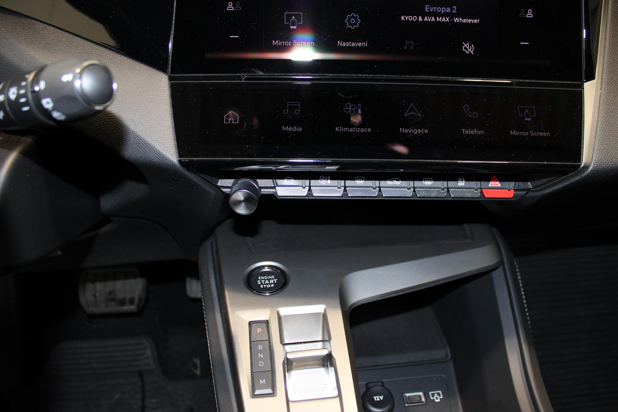 Peugeot 308 hatchback