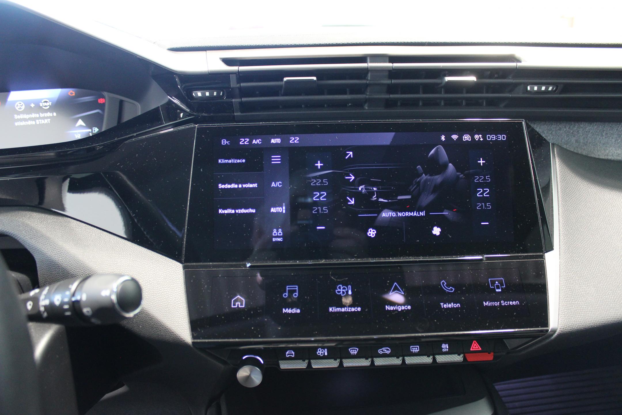 Peugeot 308 hatchback