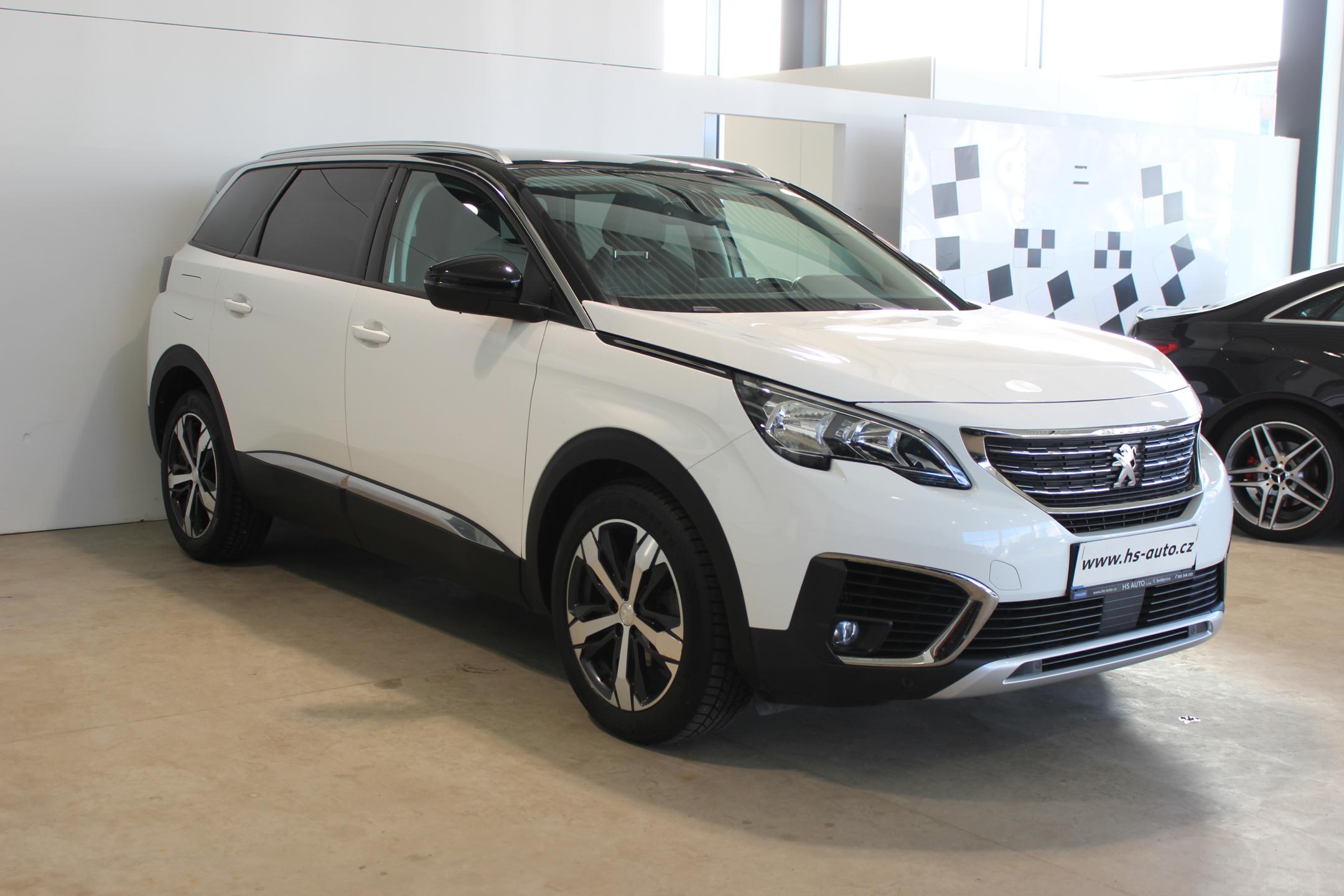 Peugeot 5008 SUV