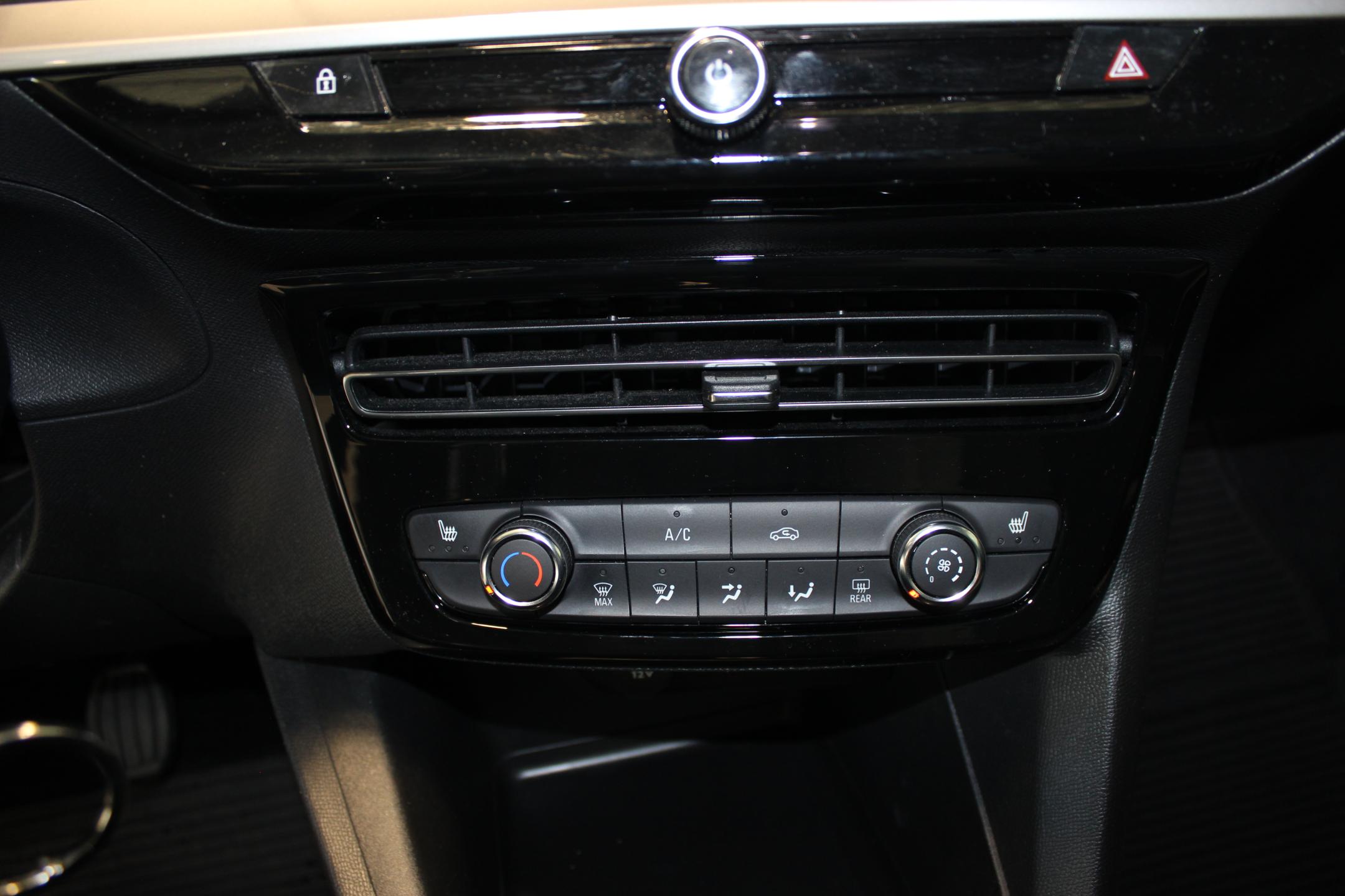 Opel Mokka hatchback