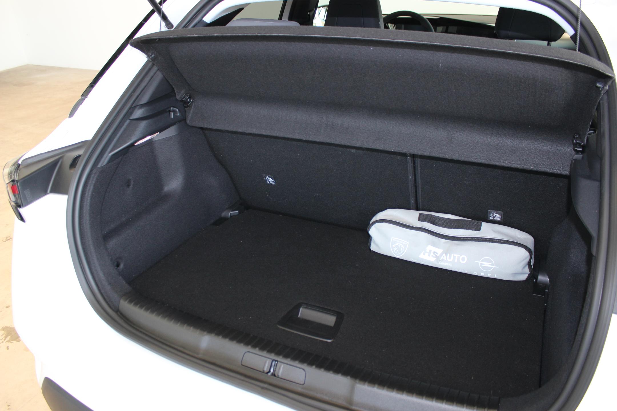 Opel Mokka hatchback