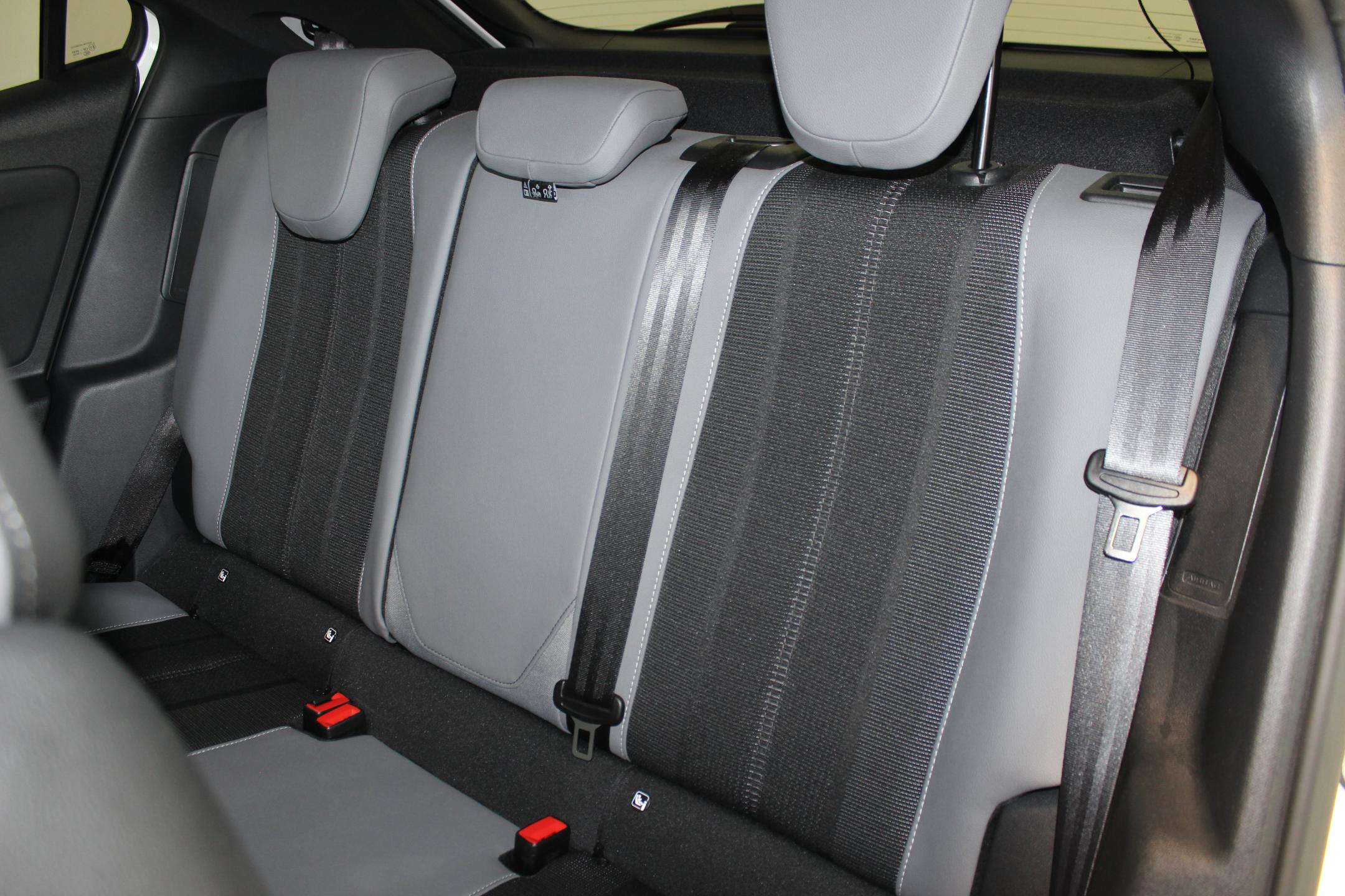 Opel Mokka hatchback