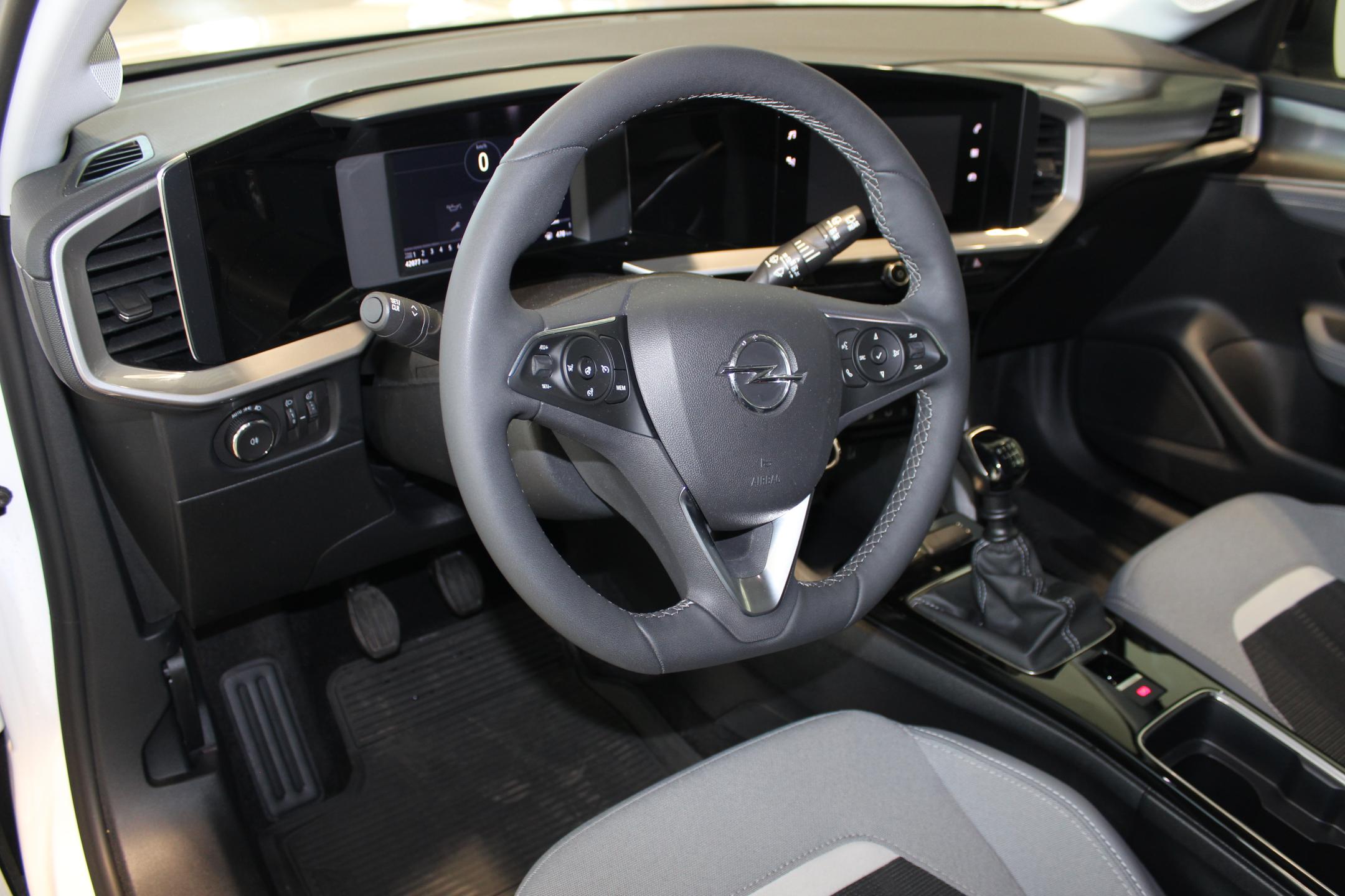 Opel Mokka hatchback