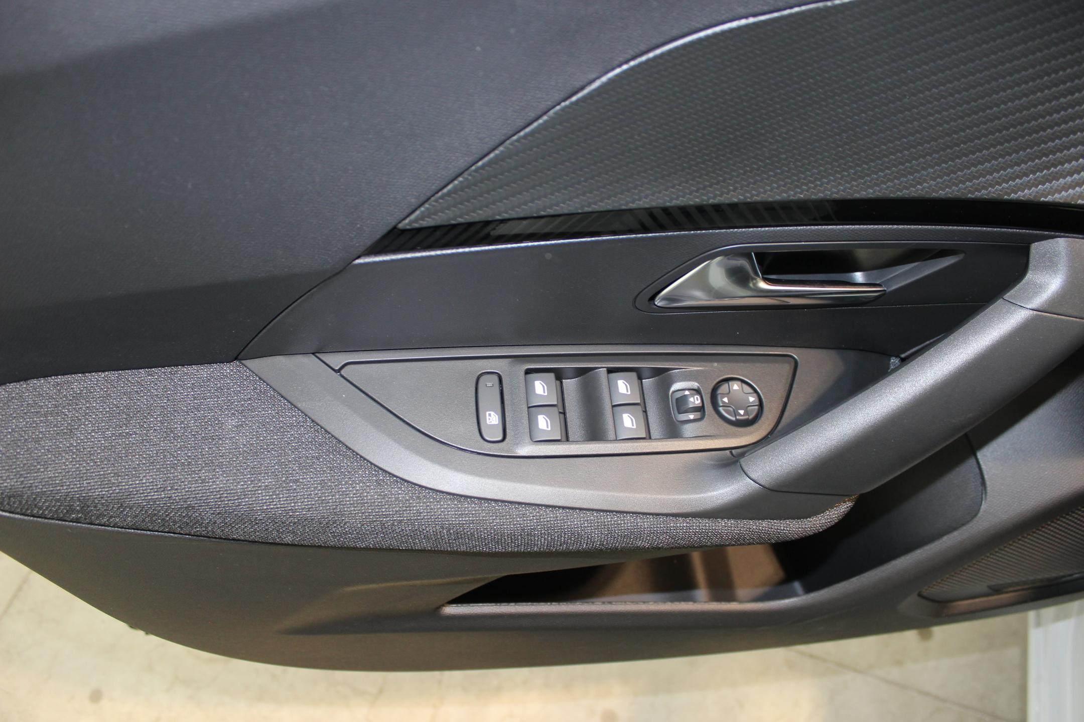 Peugeot 2008 SUV