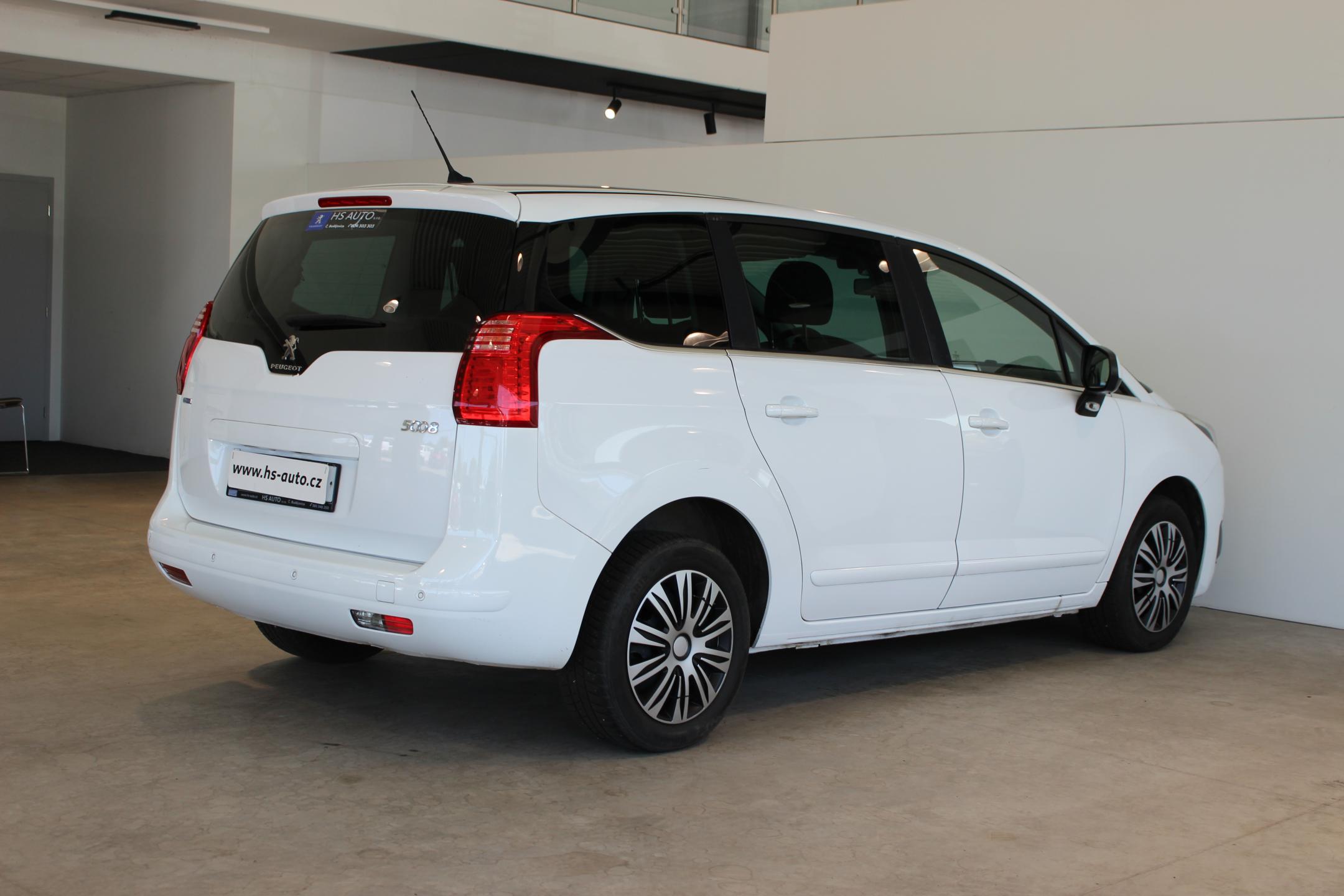 Peugeot 5008 SUV