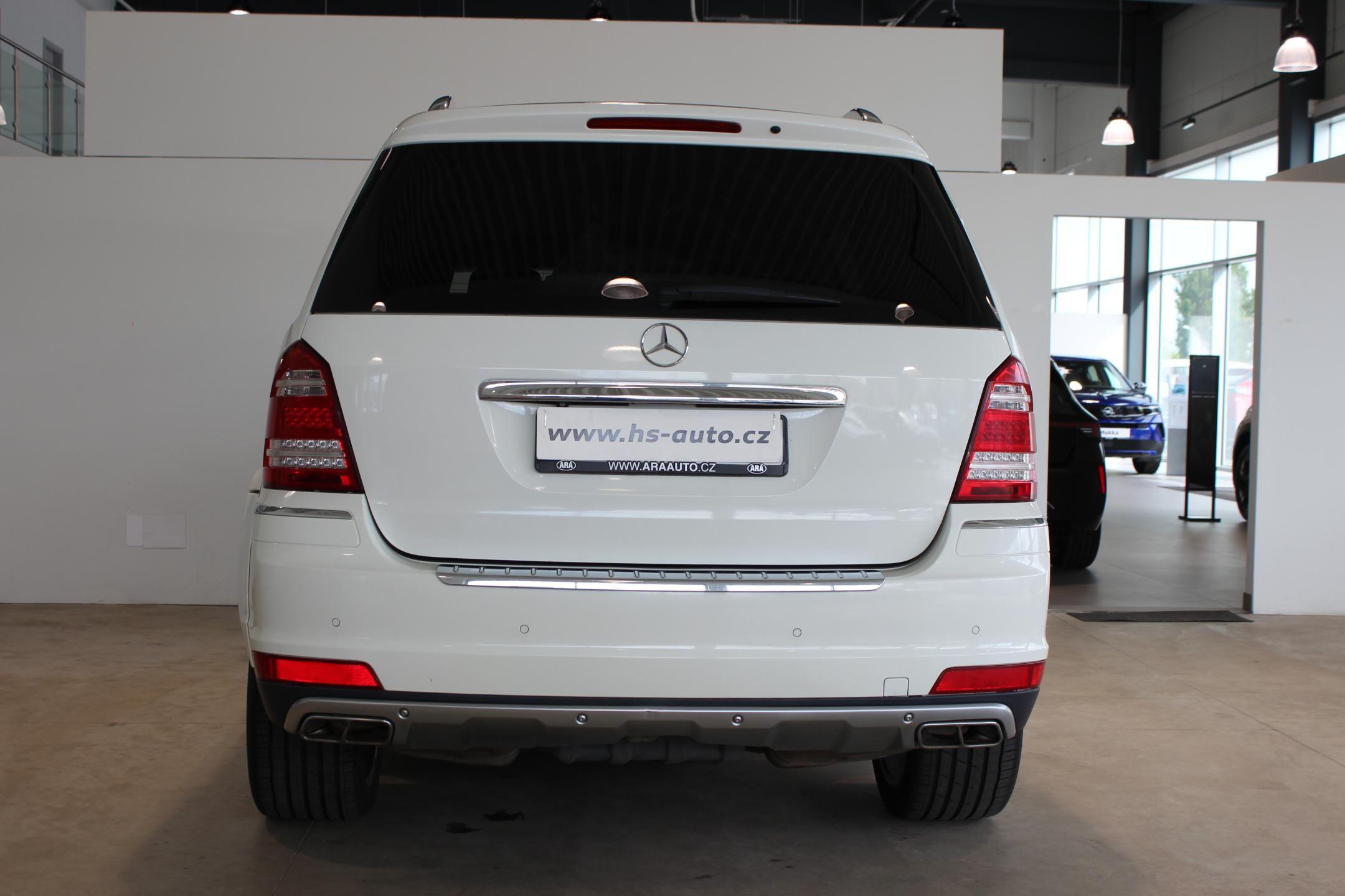 Mercedes-Benz GL SUV