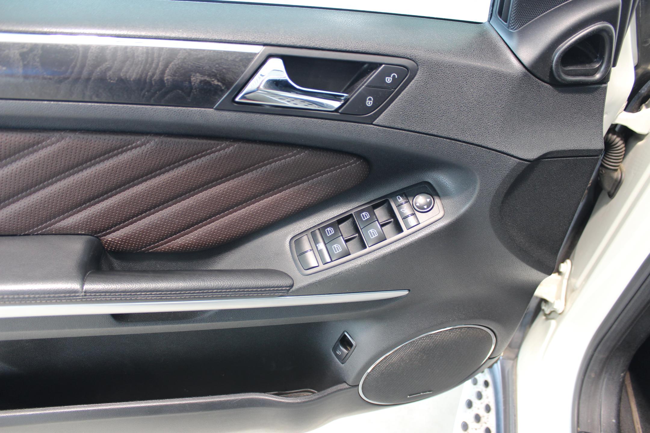 Mercedes-Benz GL SUV