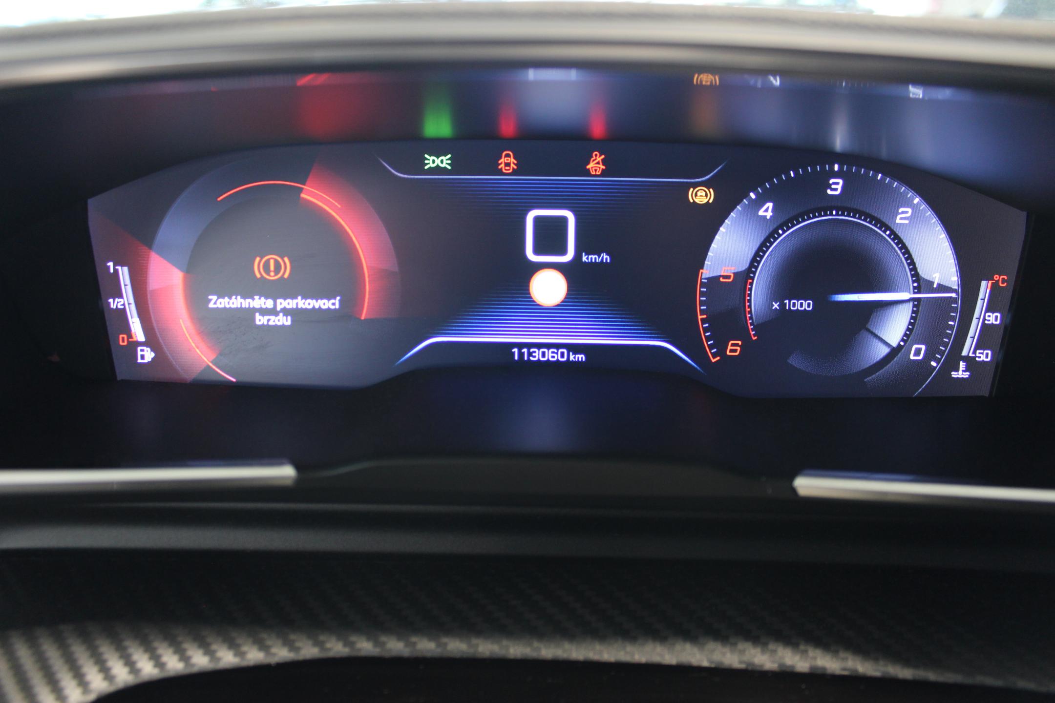 Peugeot 508 limuzína