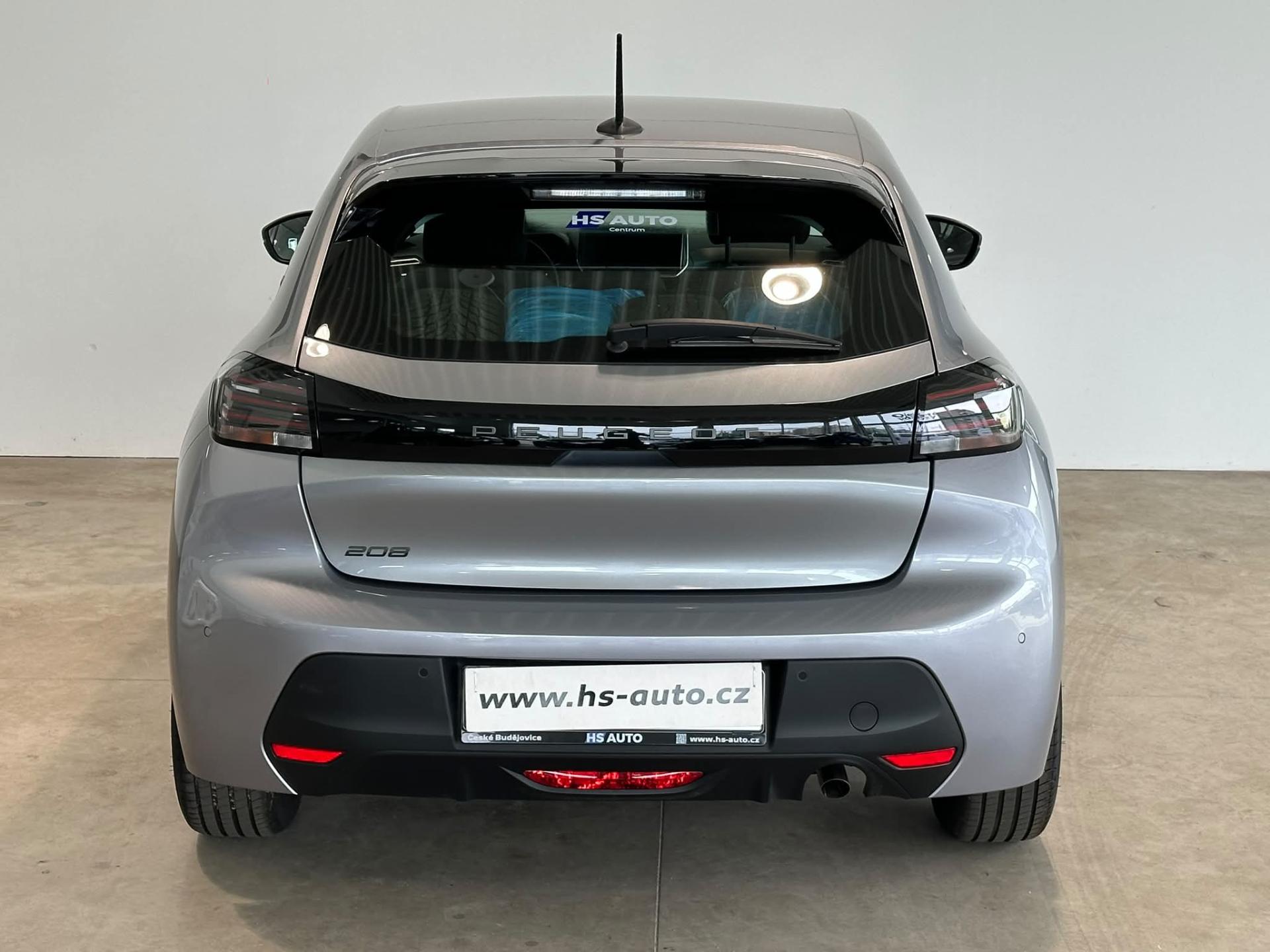 Peugeot 208 hatchback