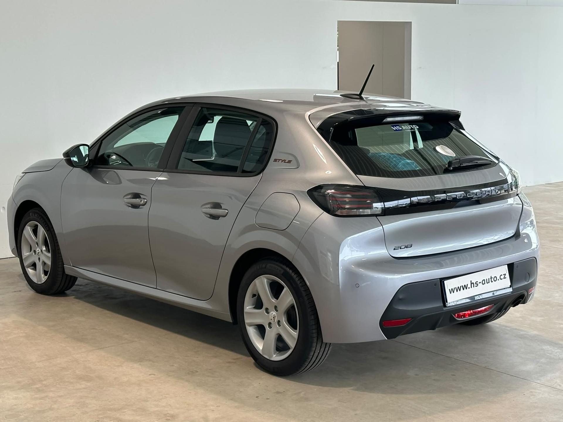 Peugeot 208 hatchback