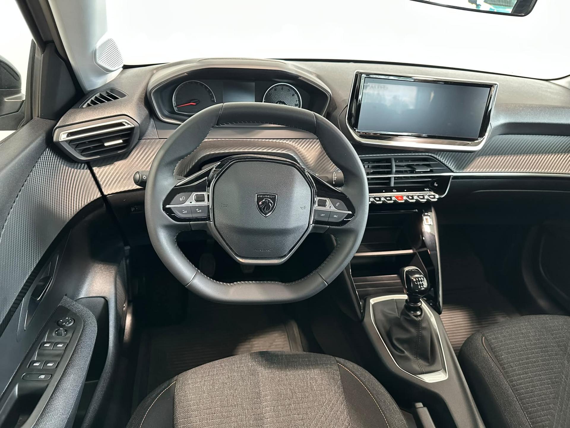 Peugeot 208 hatchback