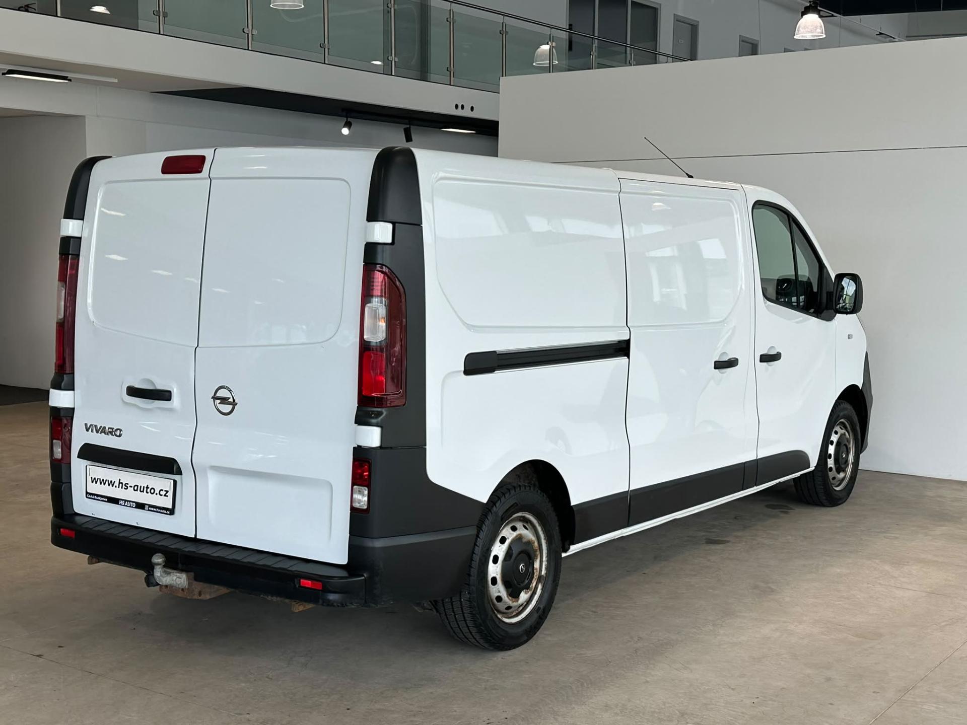 Opel Vivaro skříň