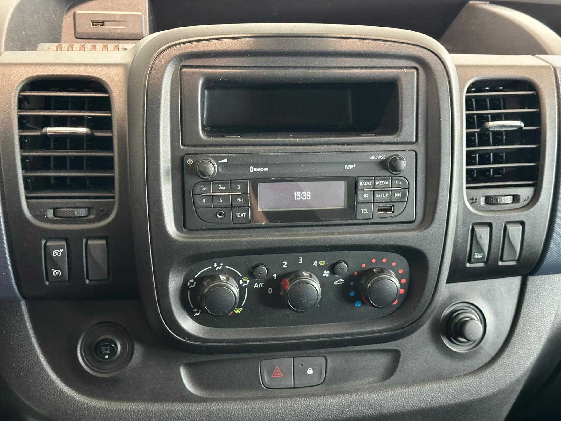Opel Vivaro skříň