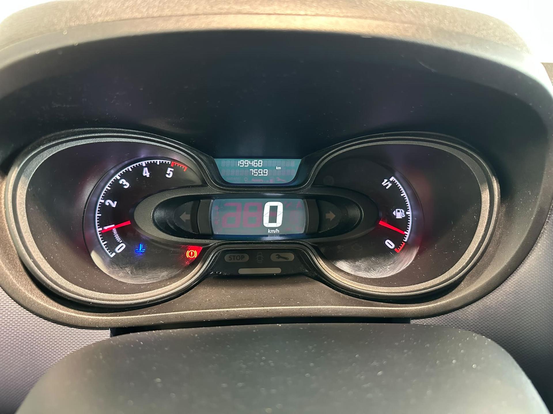 Opel Vivaro skříň