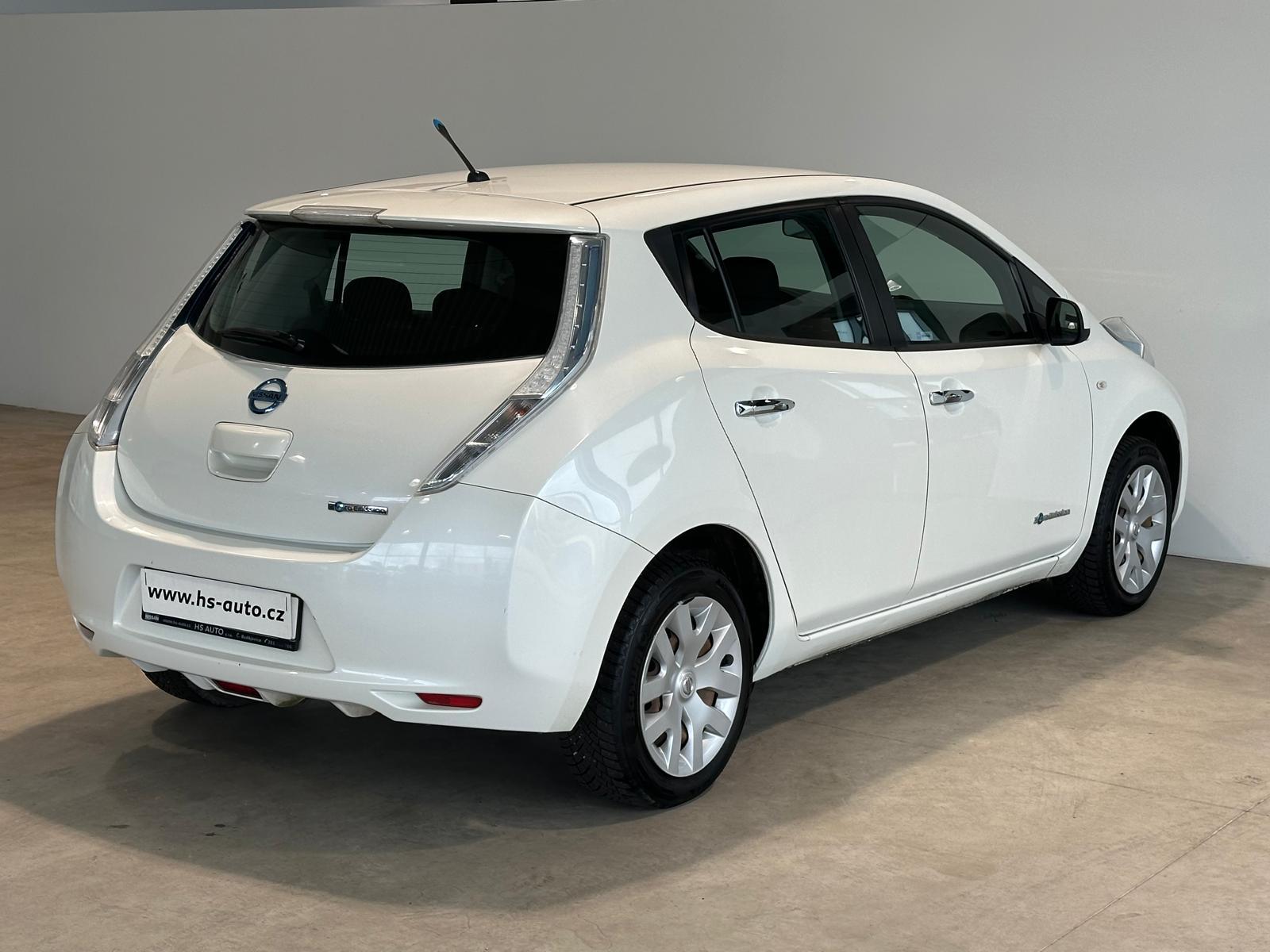 Nissan Leaf hatchback