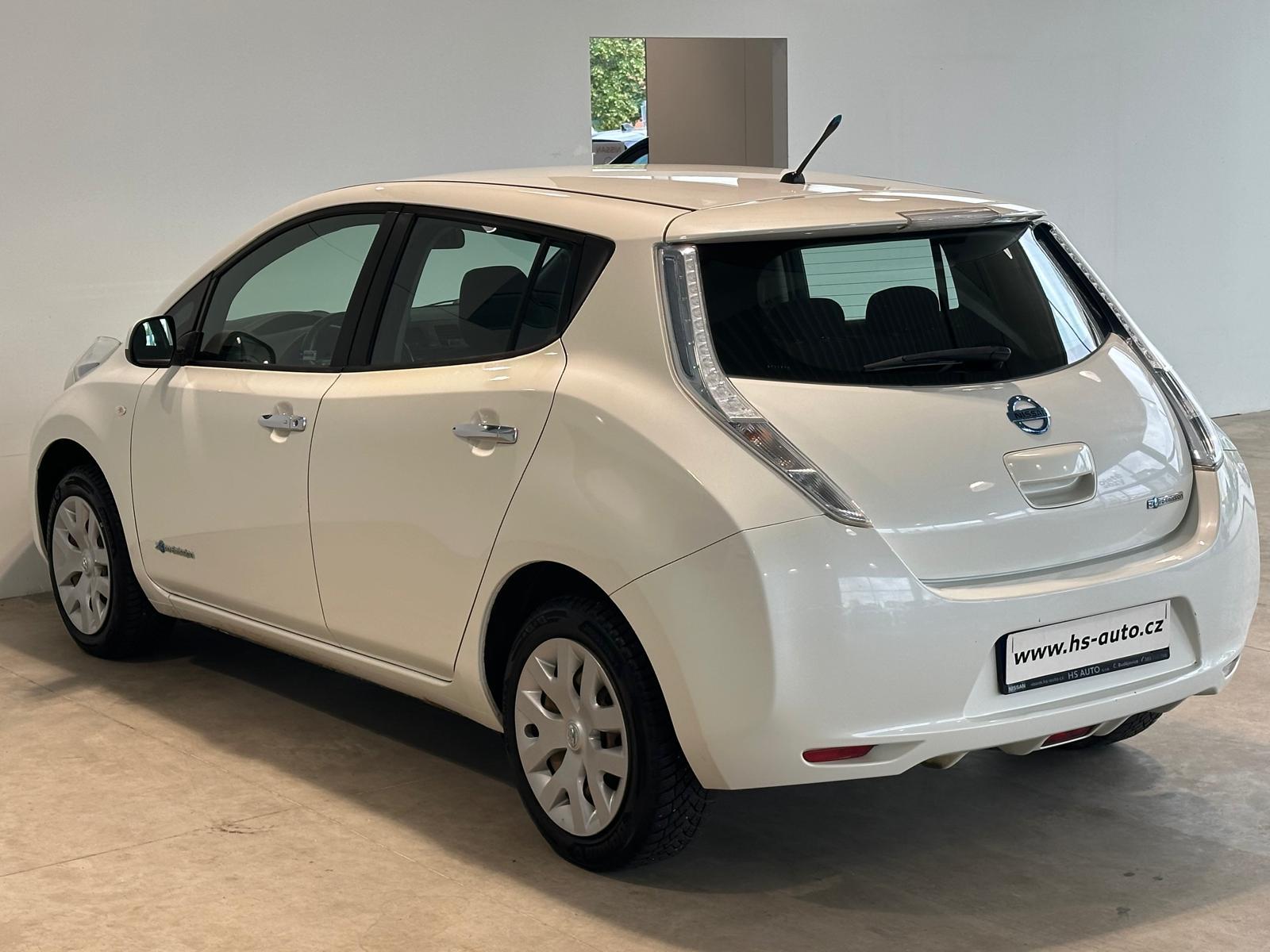 Nissan Leaf hatchback