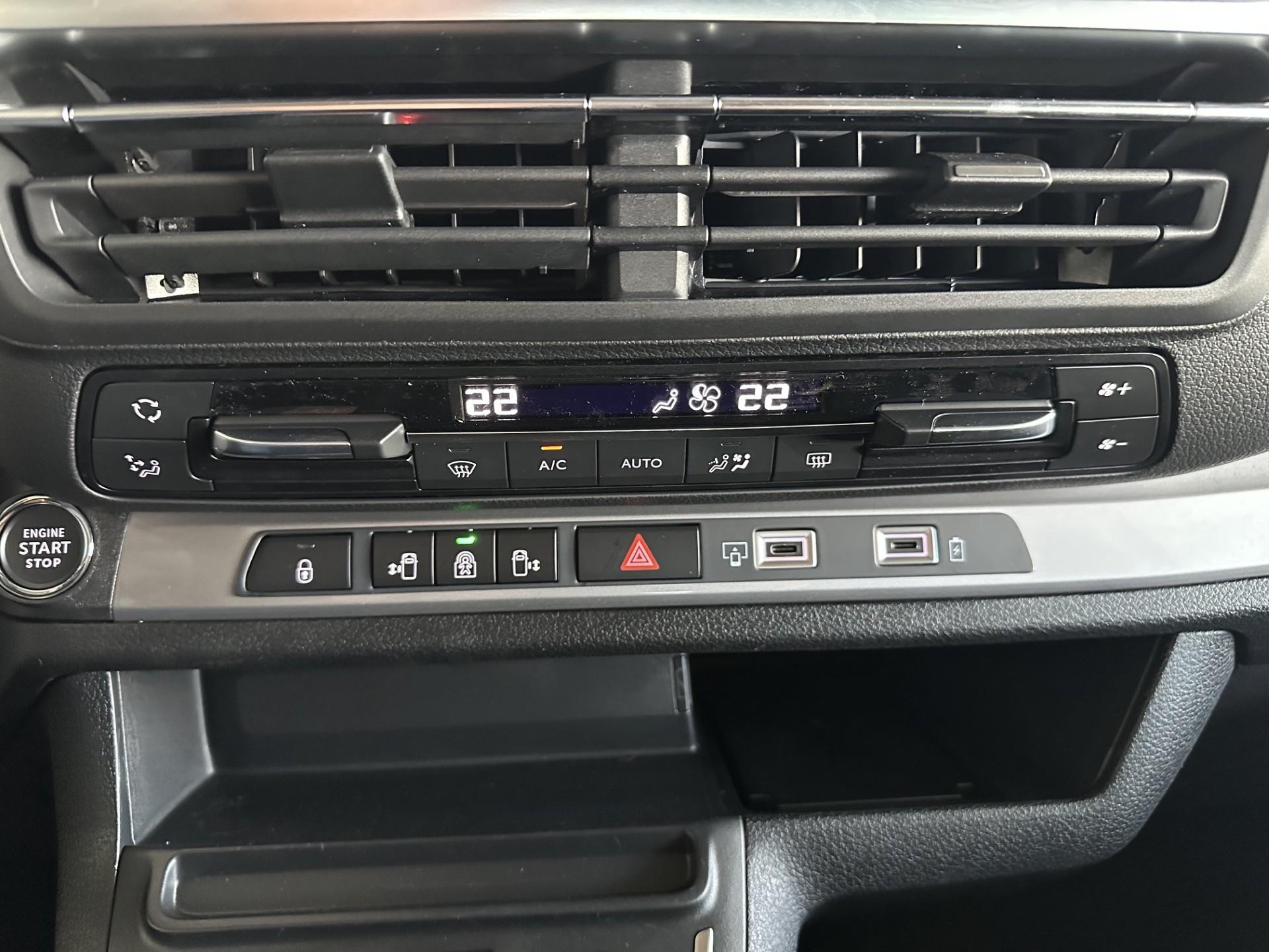 Opel Zafira MPV