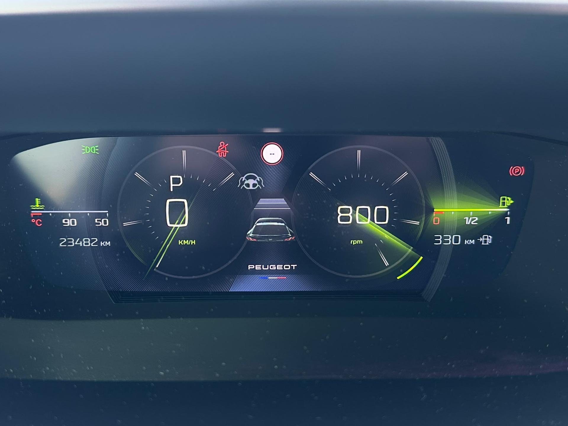 Peugeot 408 liftback