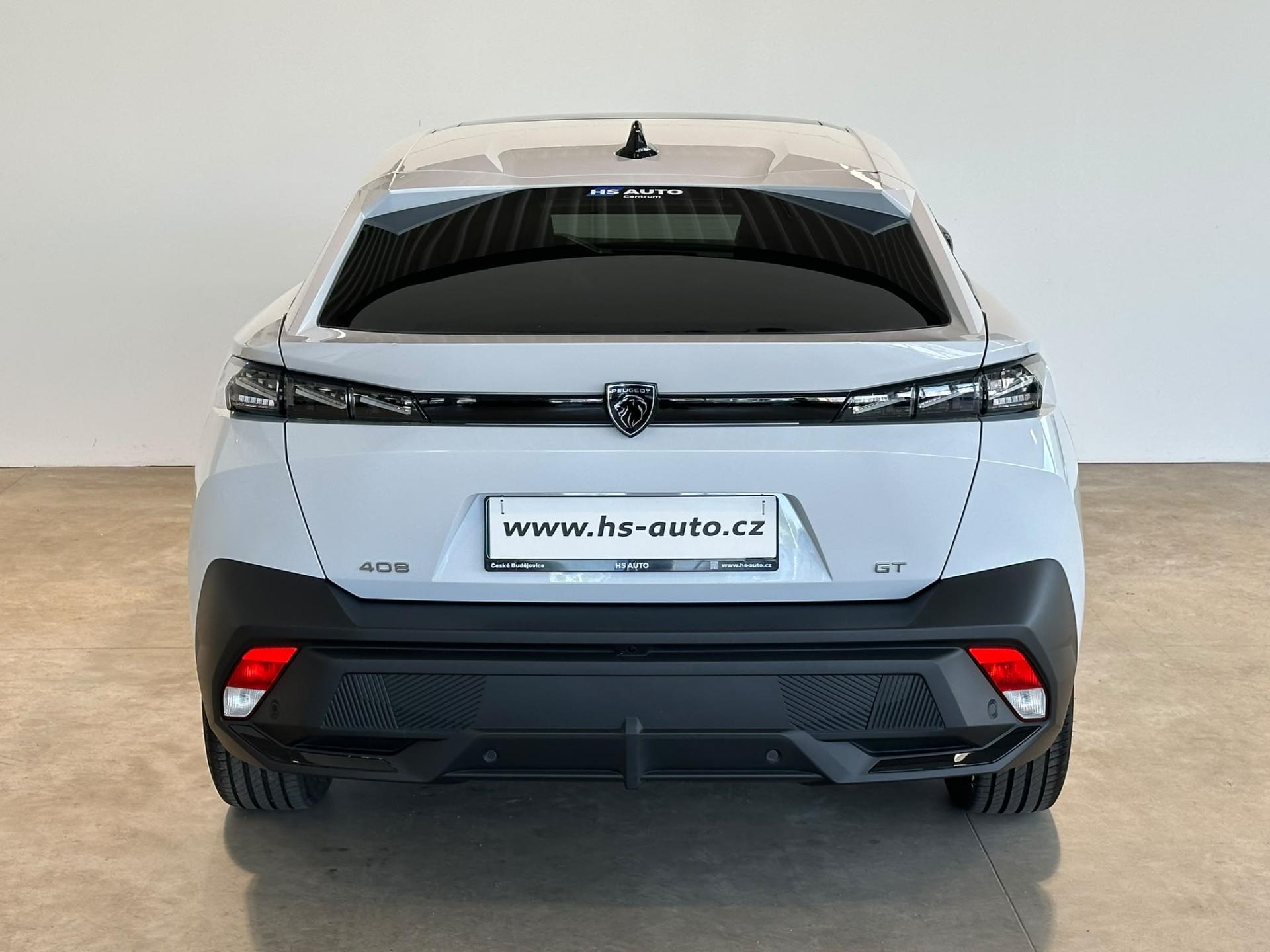 Peugeot 408 liftback