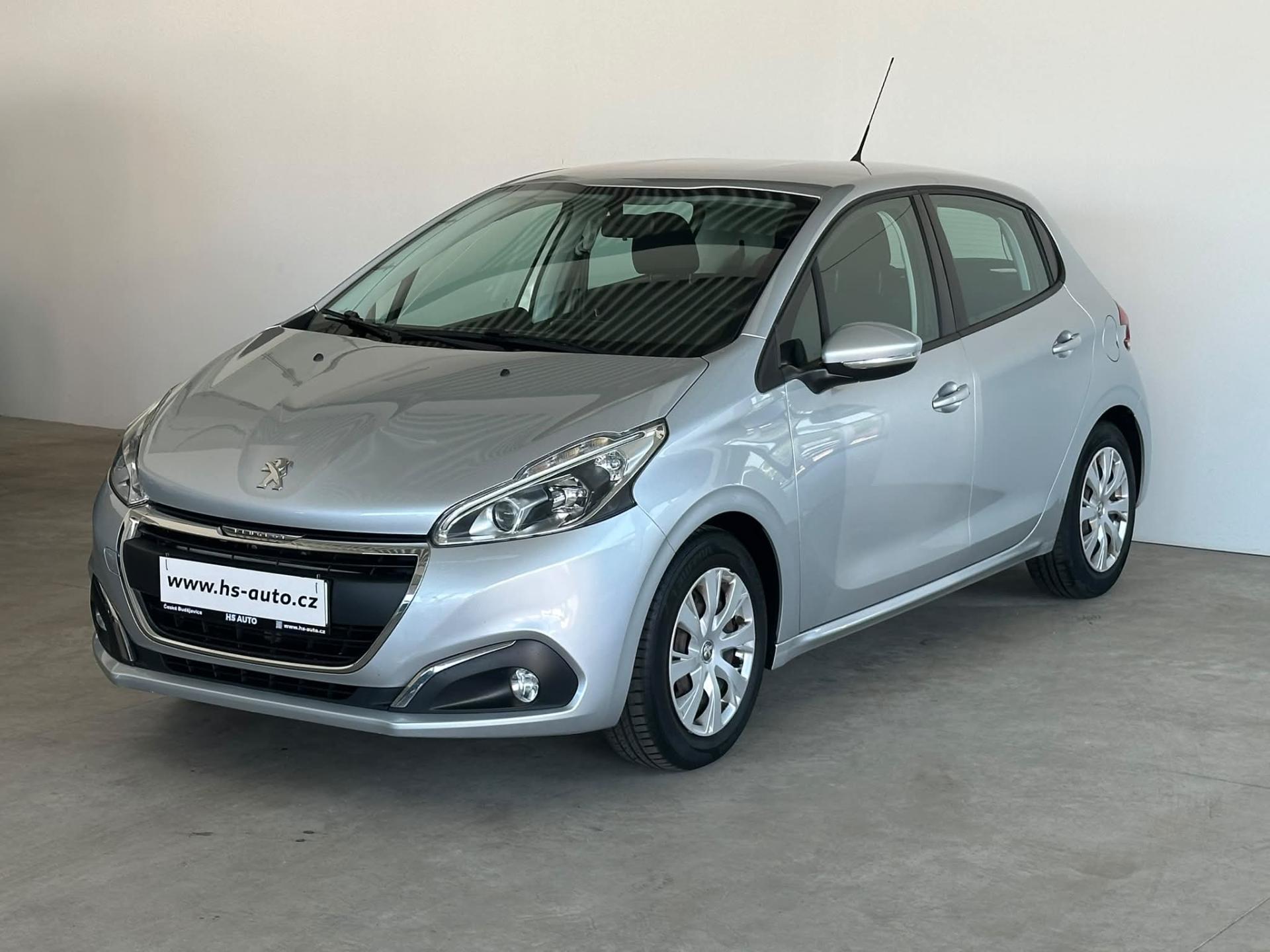 Peugeot 208 hatchback