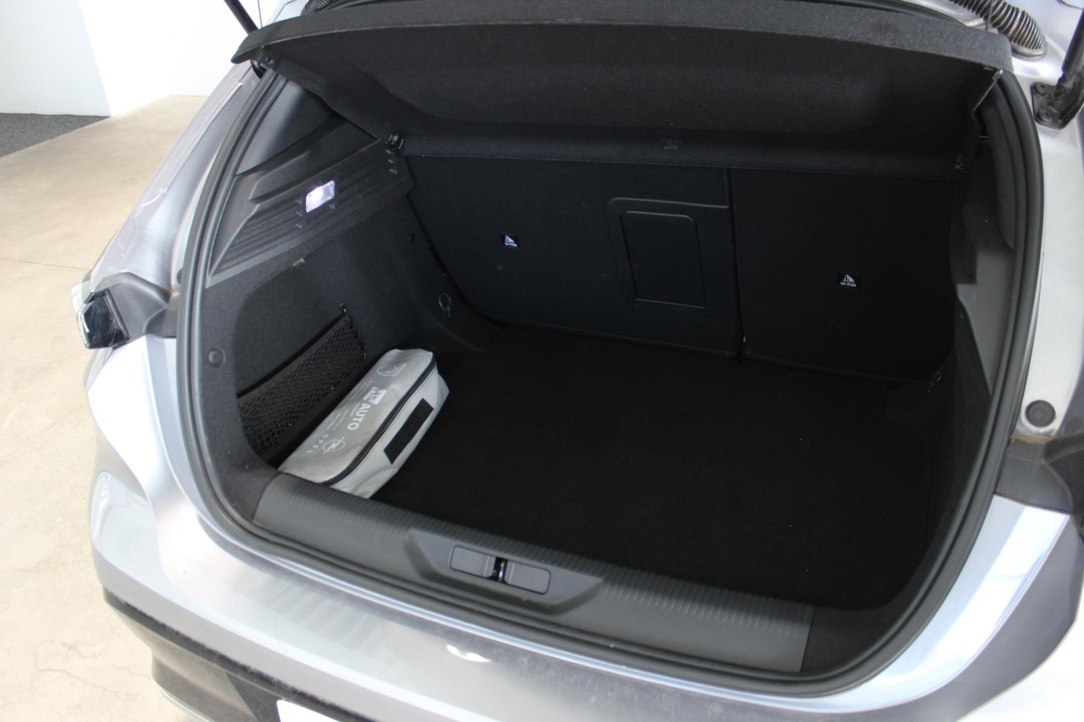 Peugeot 308 hatchback