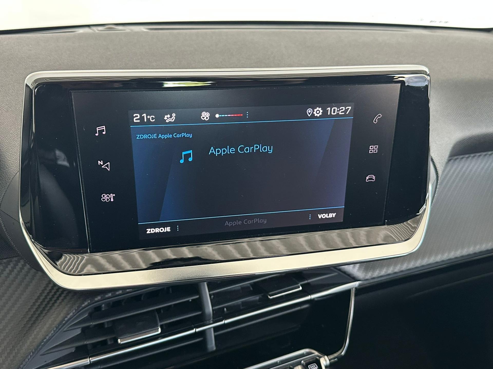 Peugeot 208 hatchback