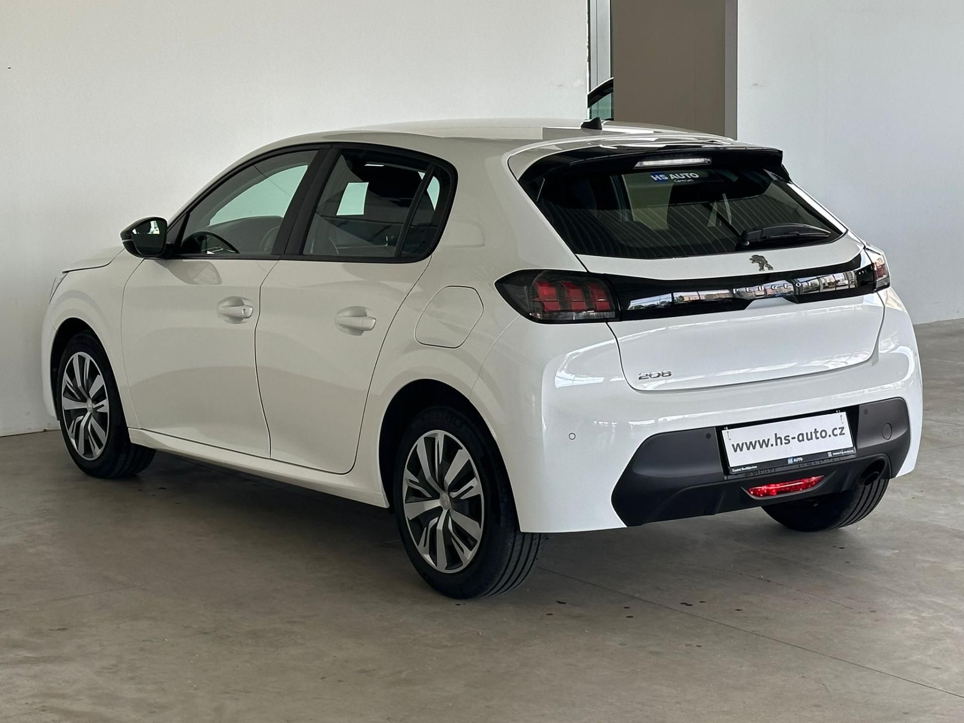 Peugeot 208 hatchback