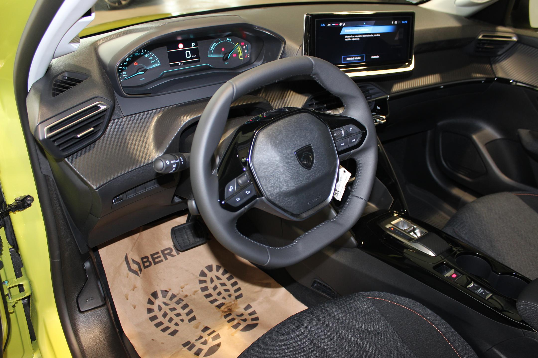 Peugeot 208 hatchback