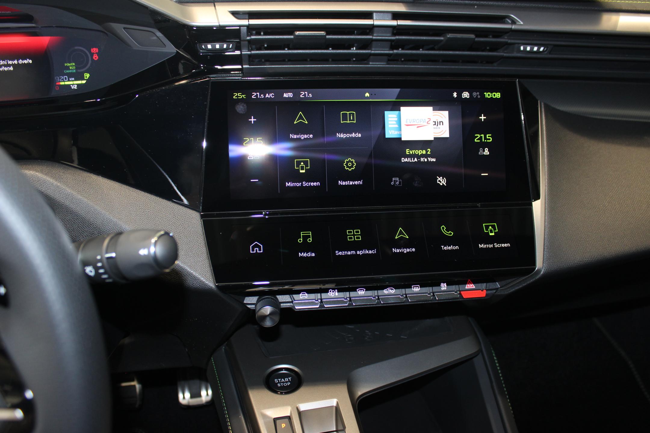 Peugeot 408 SUV