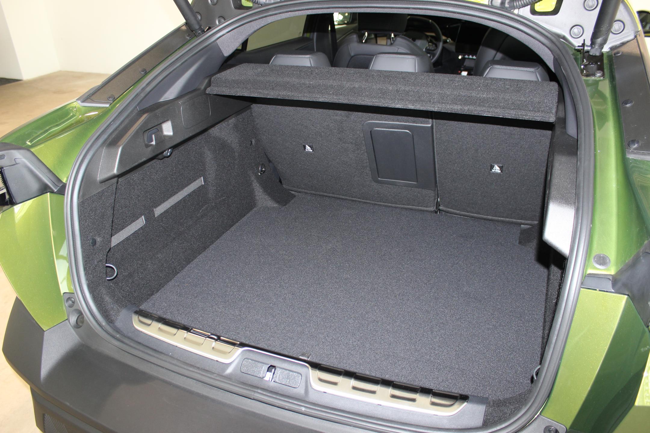 Peugeot 408 SUV