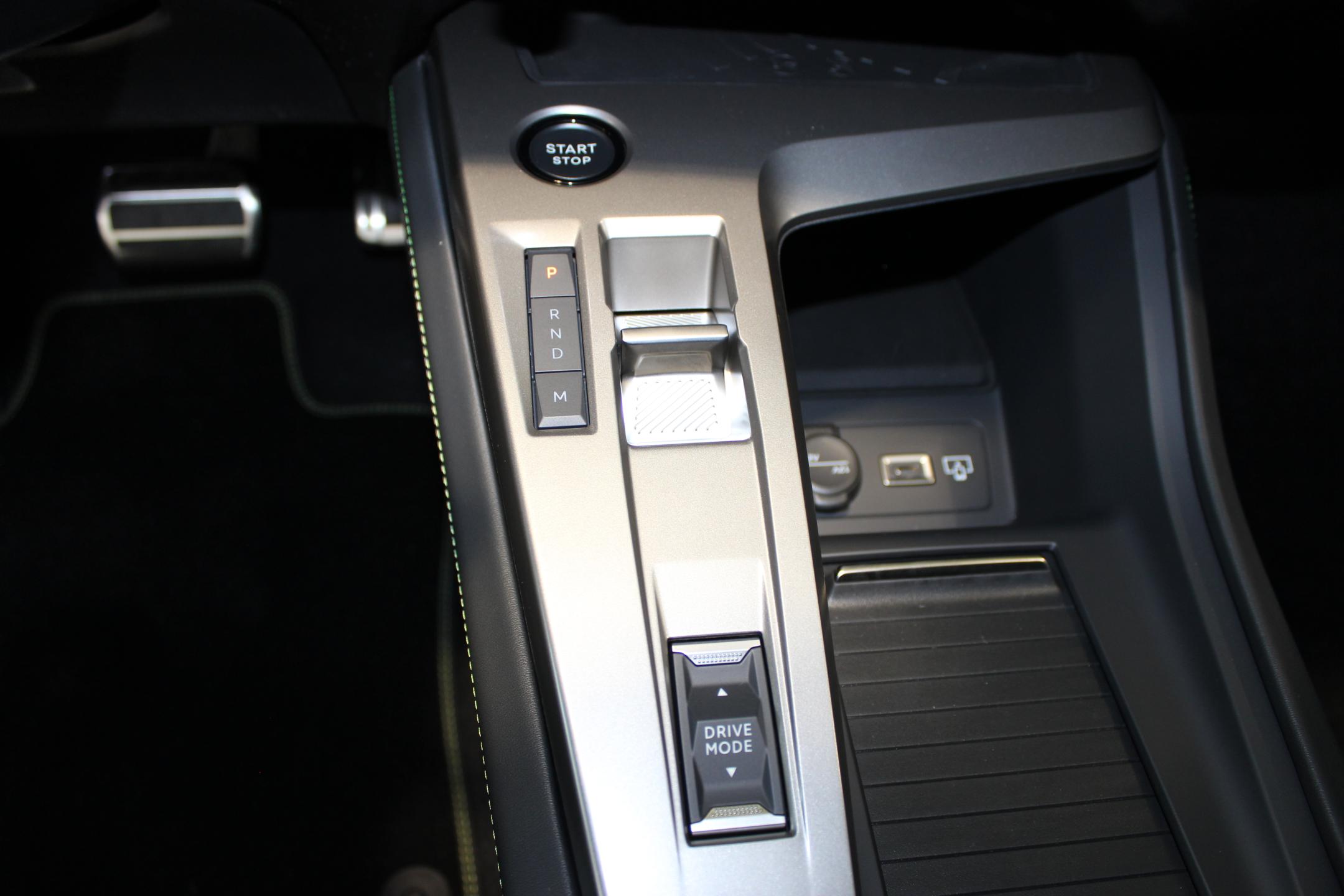 Peugeot 408 SUV
