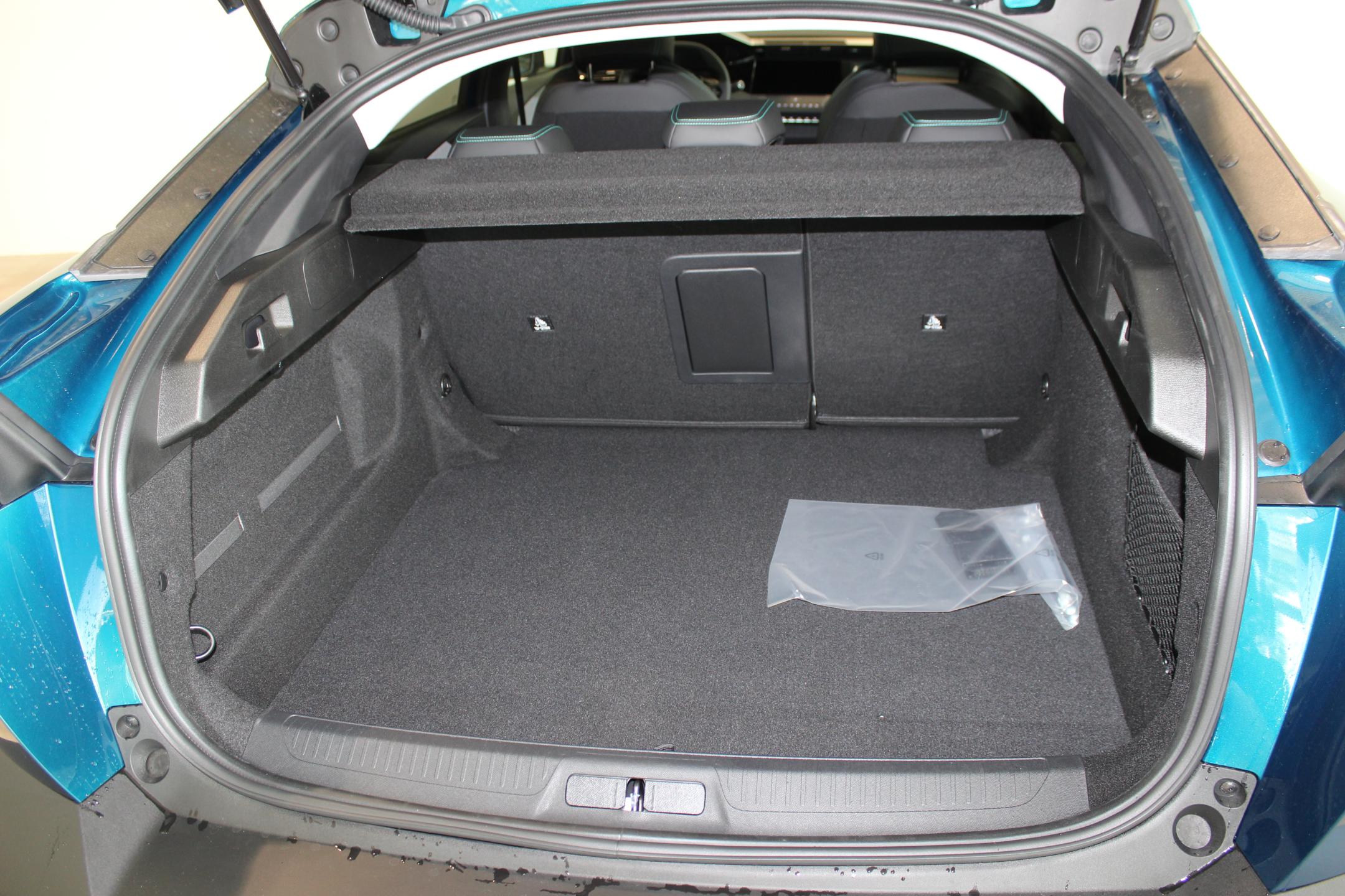 Peugeot 408 SUV