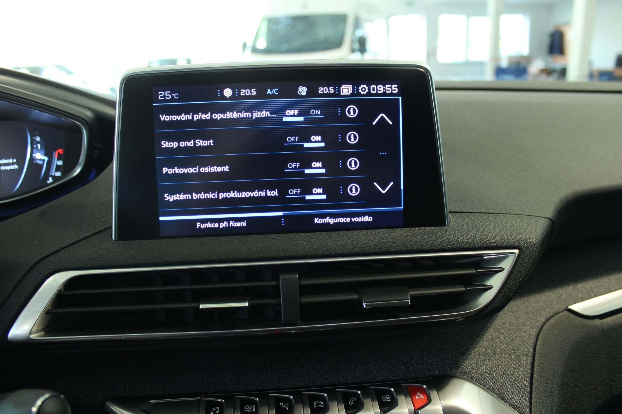 Peugeot 3008 SUV