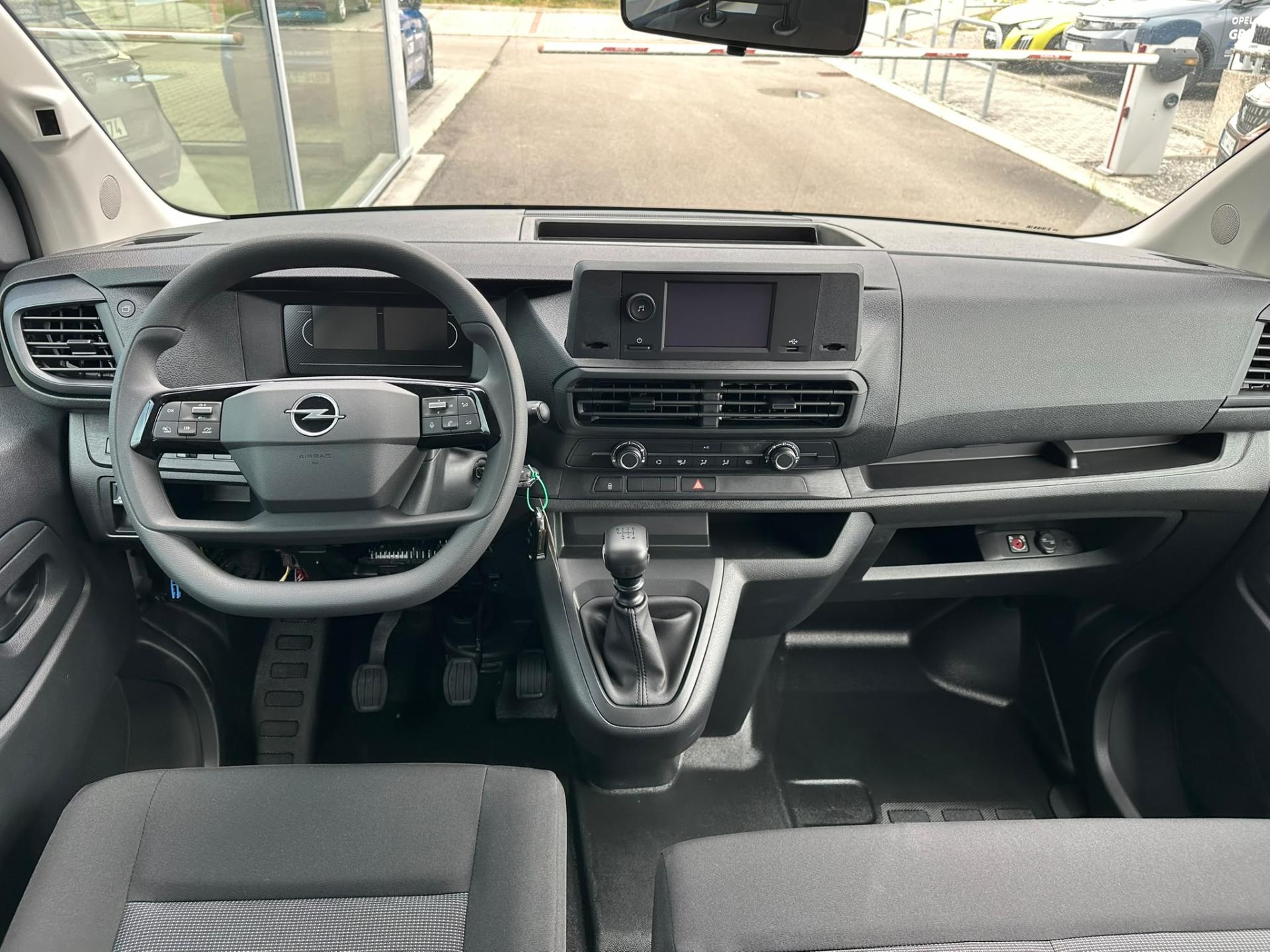 Opel Vivaro skříň