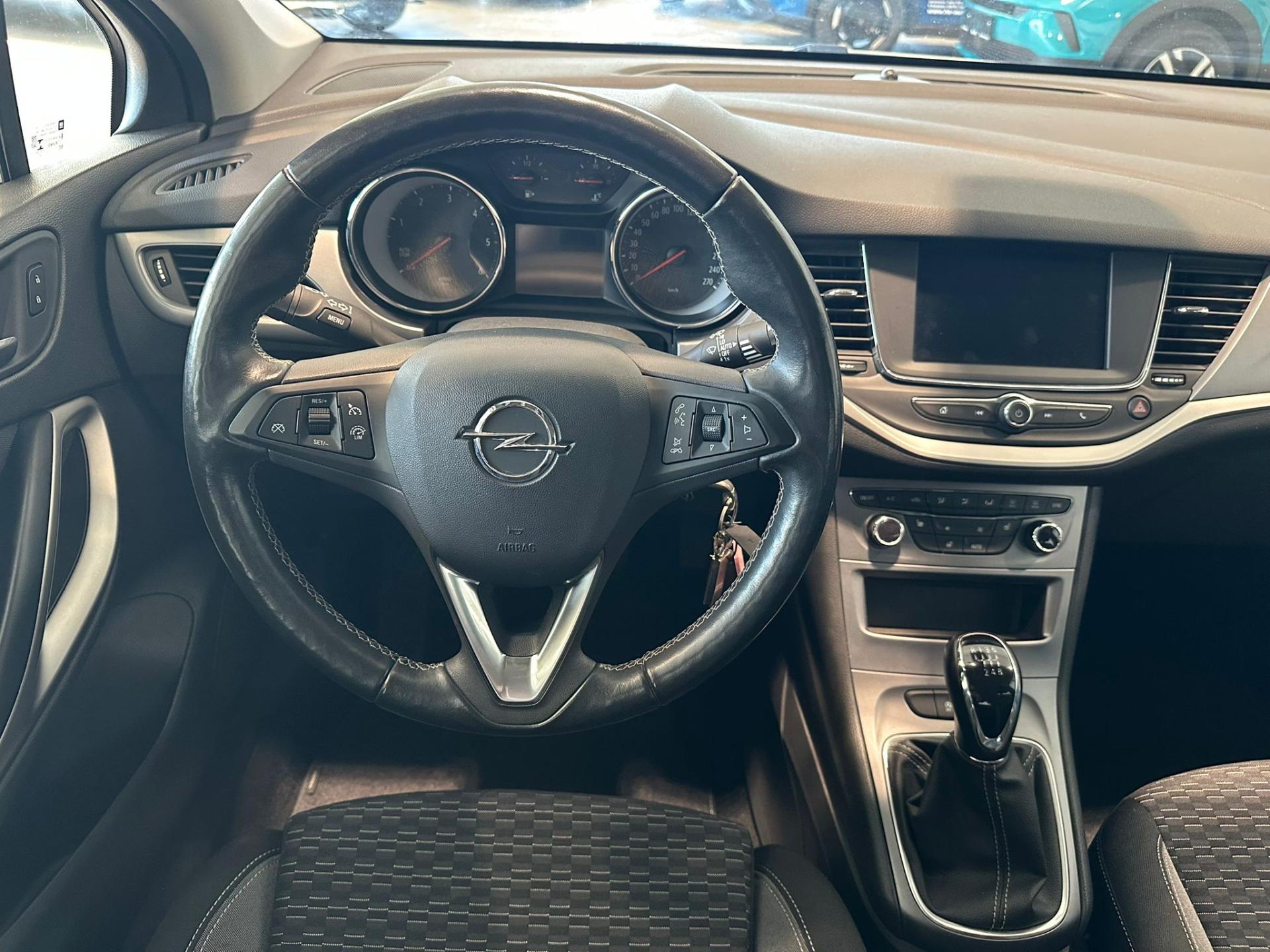 Opel Astra hatchback