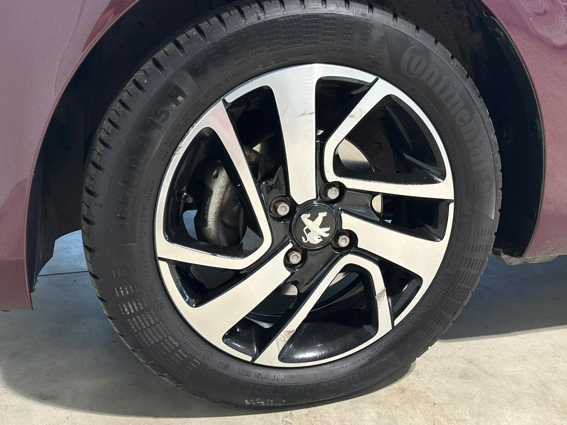 Peugeot 108 hatchback