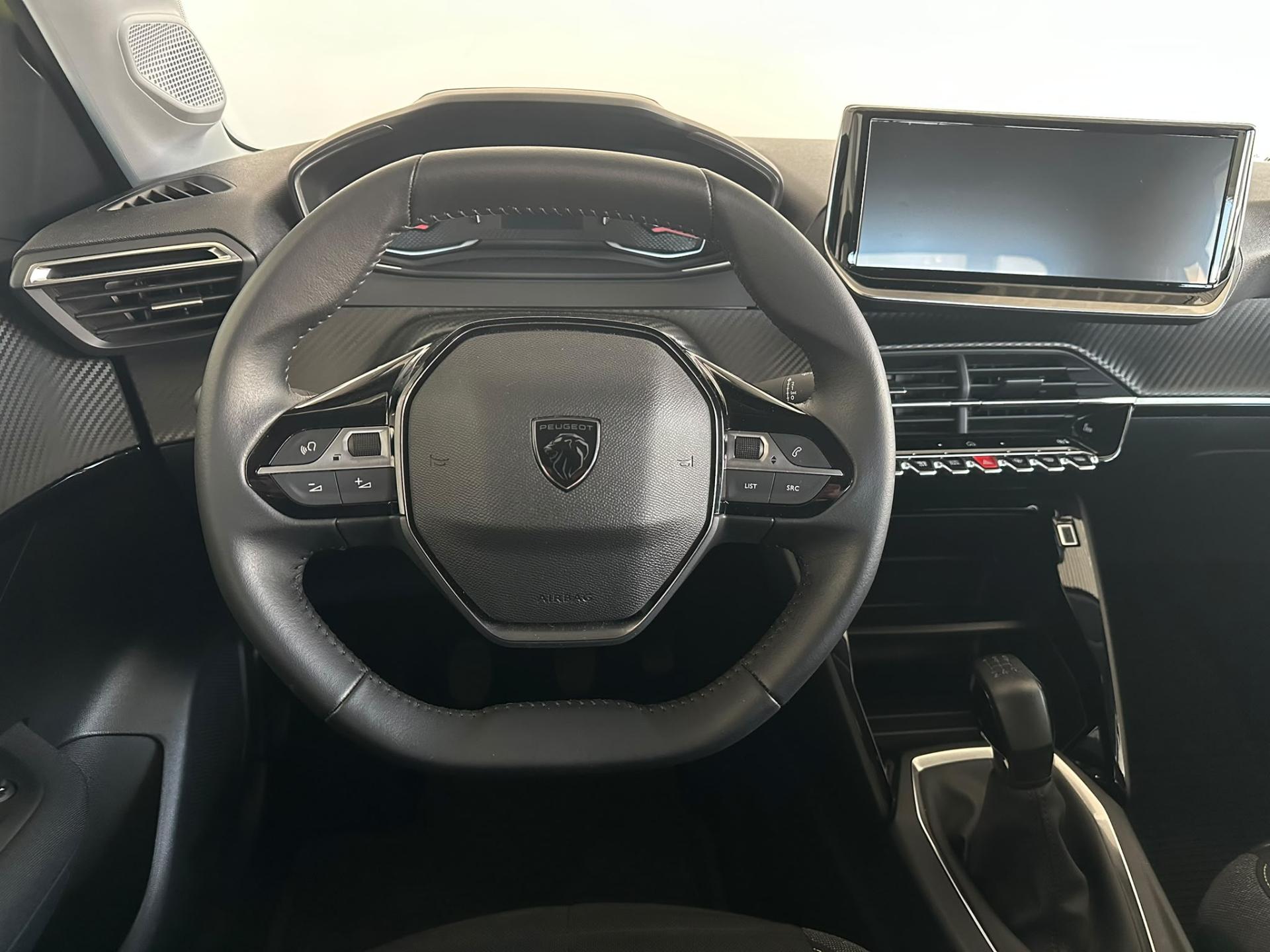 Peugeot 208 hatchback