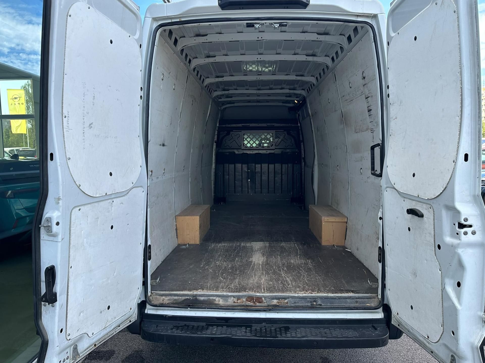 Iveco Daily skříň