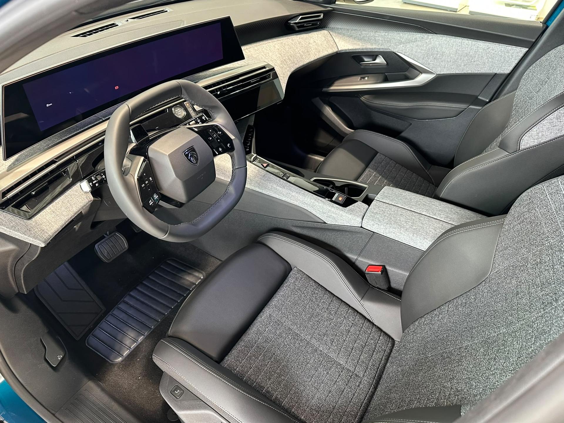 Peugeot 5008 SUV