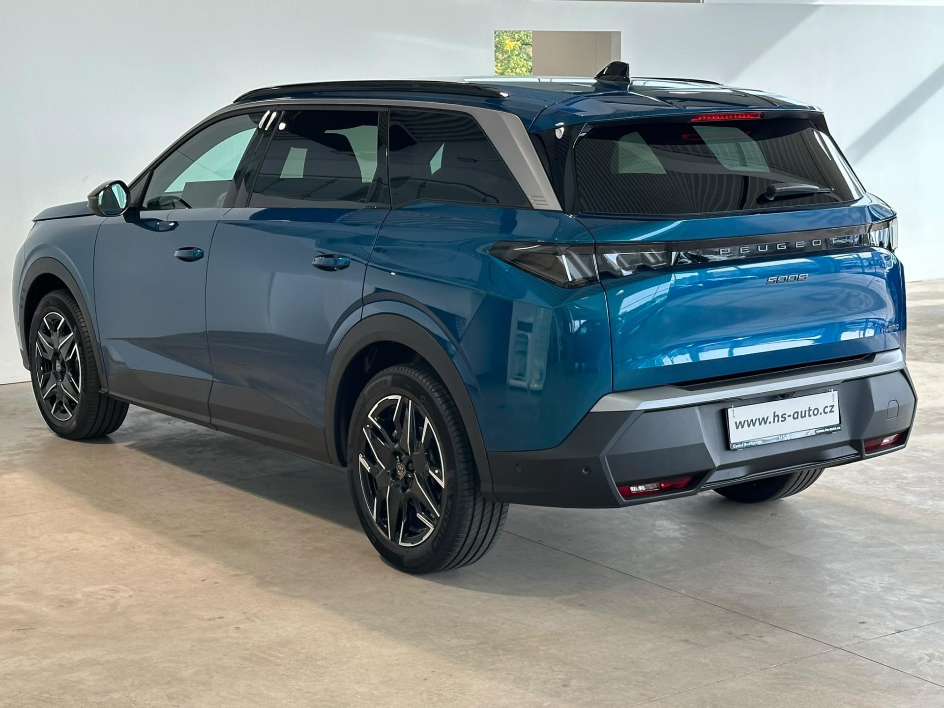 Peugeot 5008 SUV