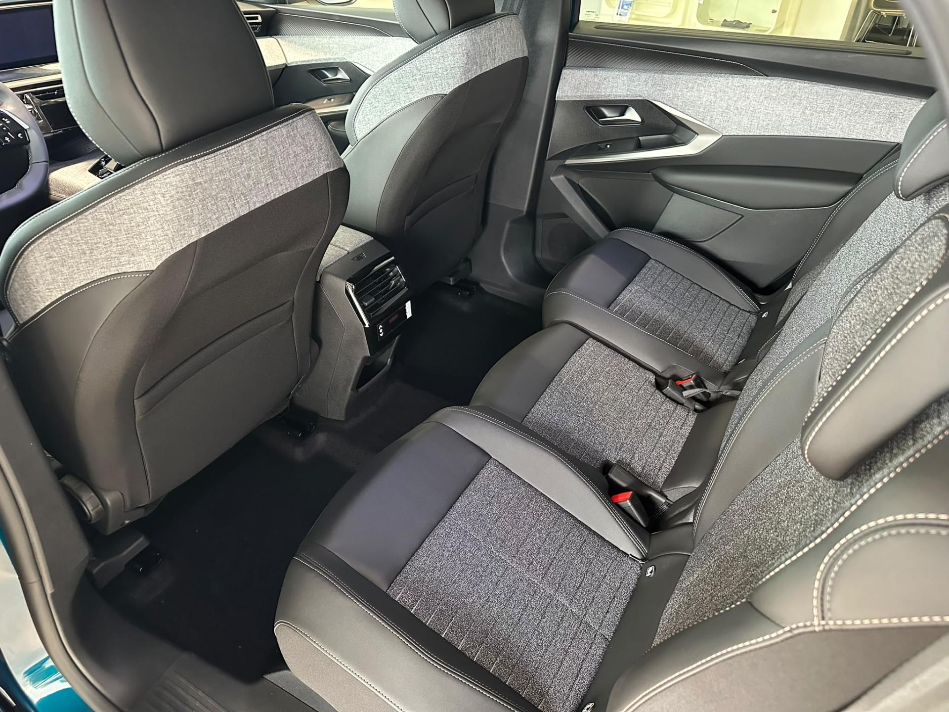 Peugeot 5008 SUV