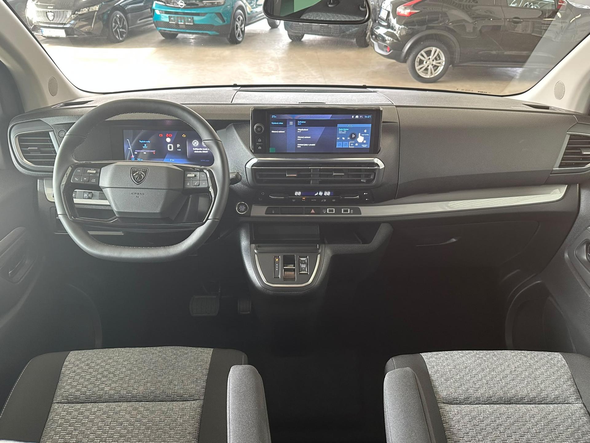 Peugeot Traveller VAN