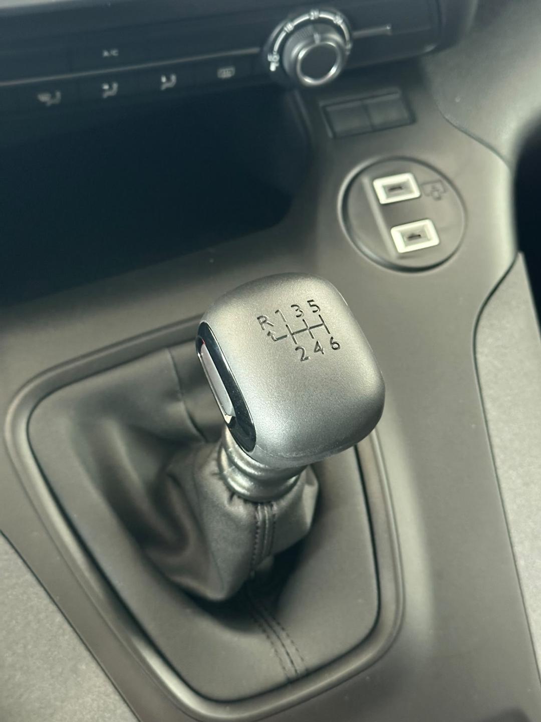 Peugeot Rifter MPV