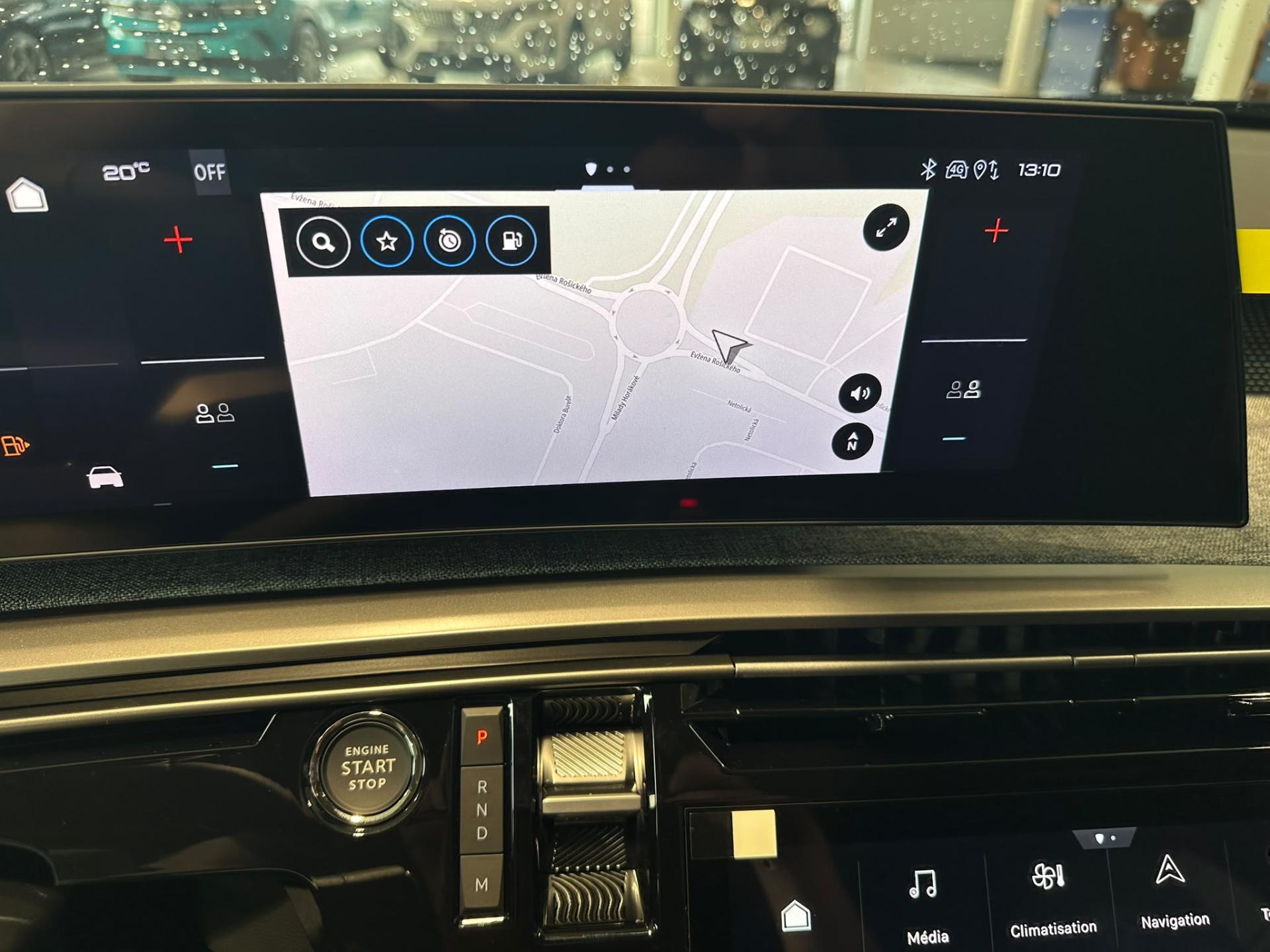 Peugeot 5008 SUV