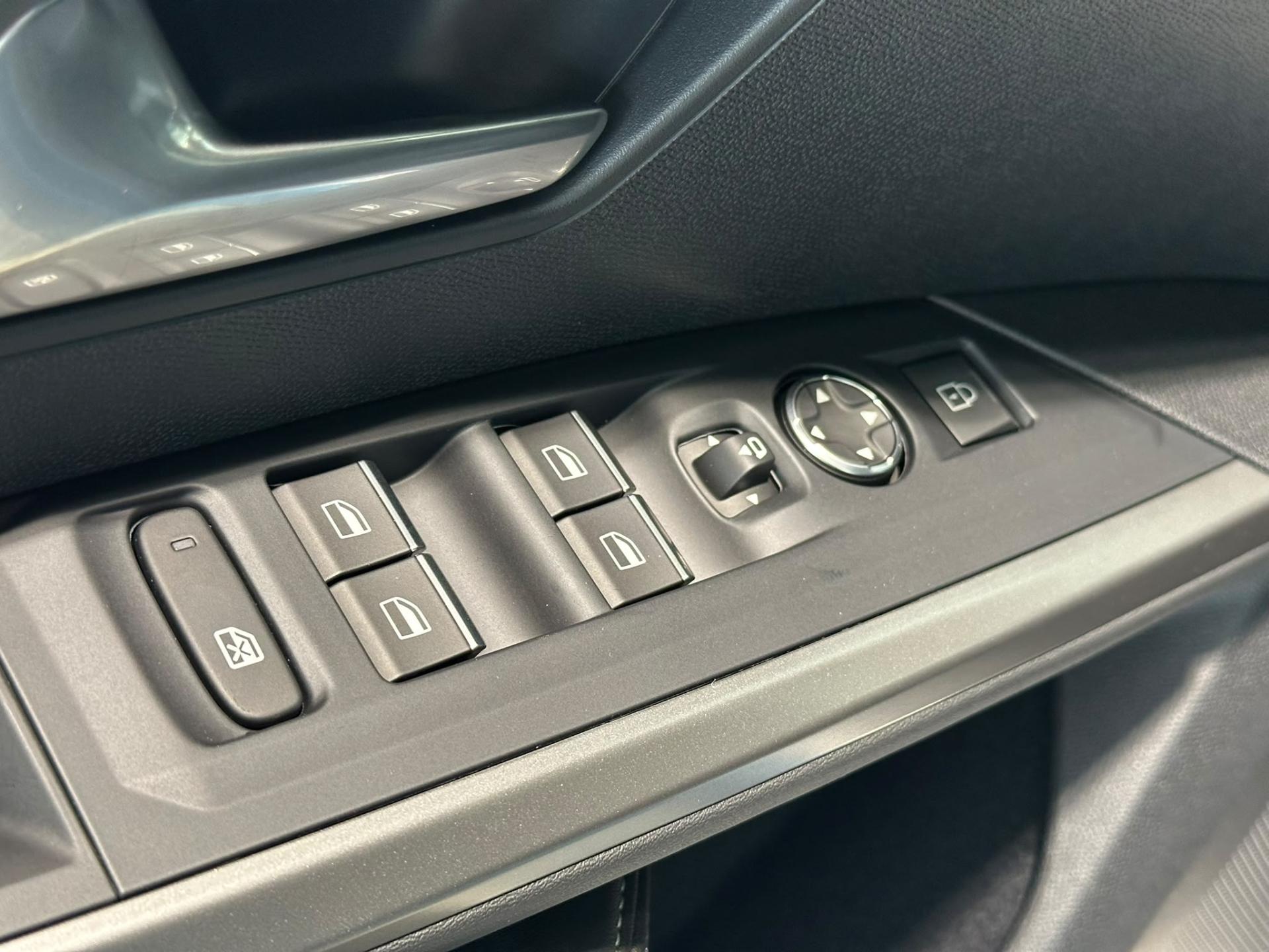Peugeot 5008 SUV
