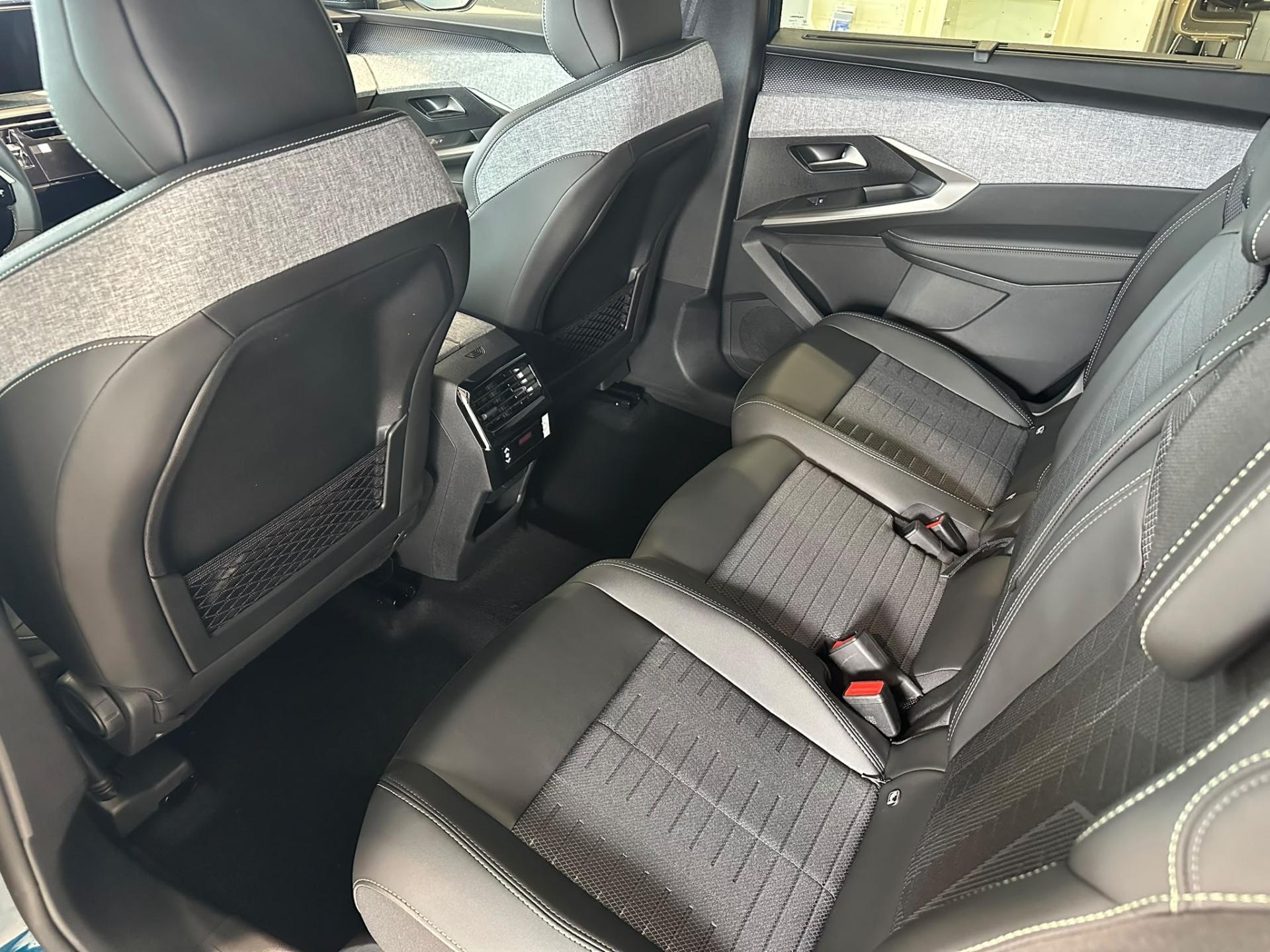 Peugeot 5008 SUV