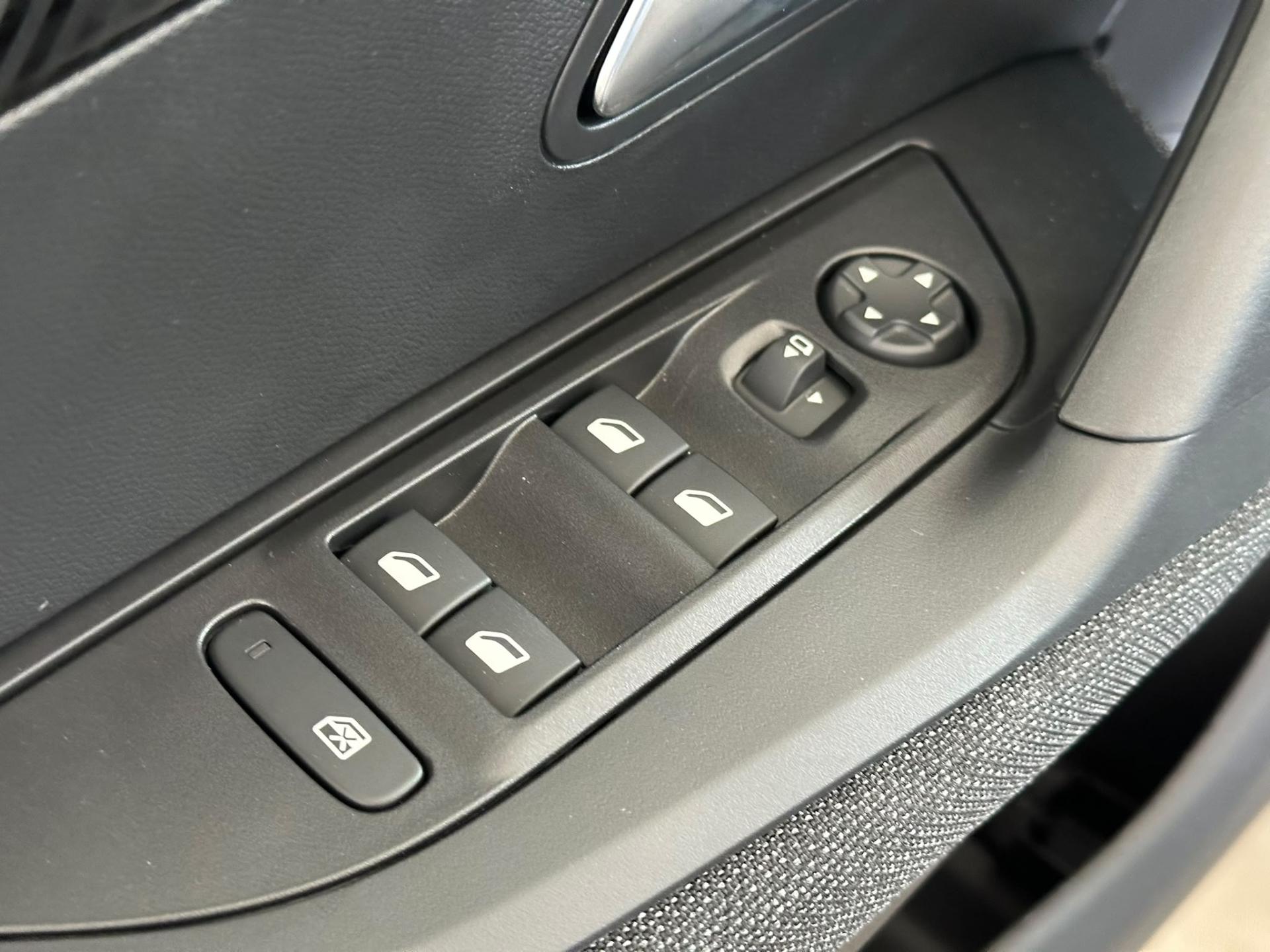 Peugeot 2008 SUV