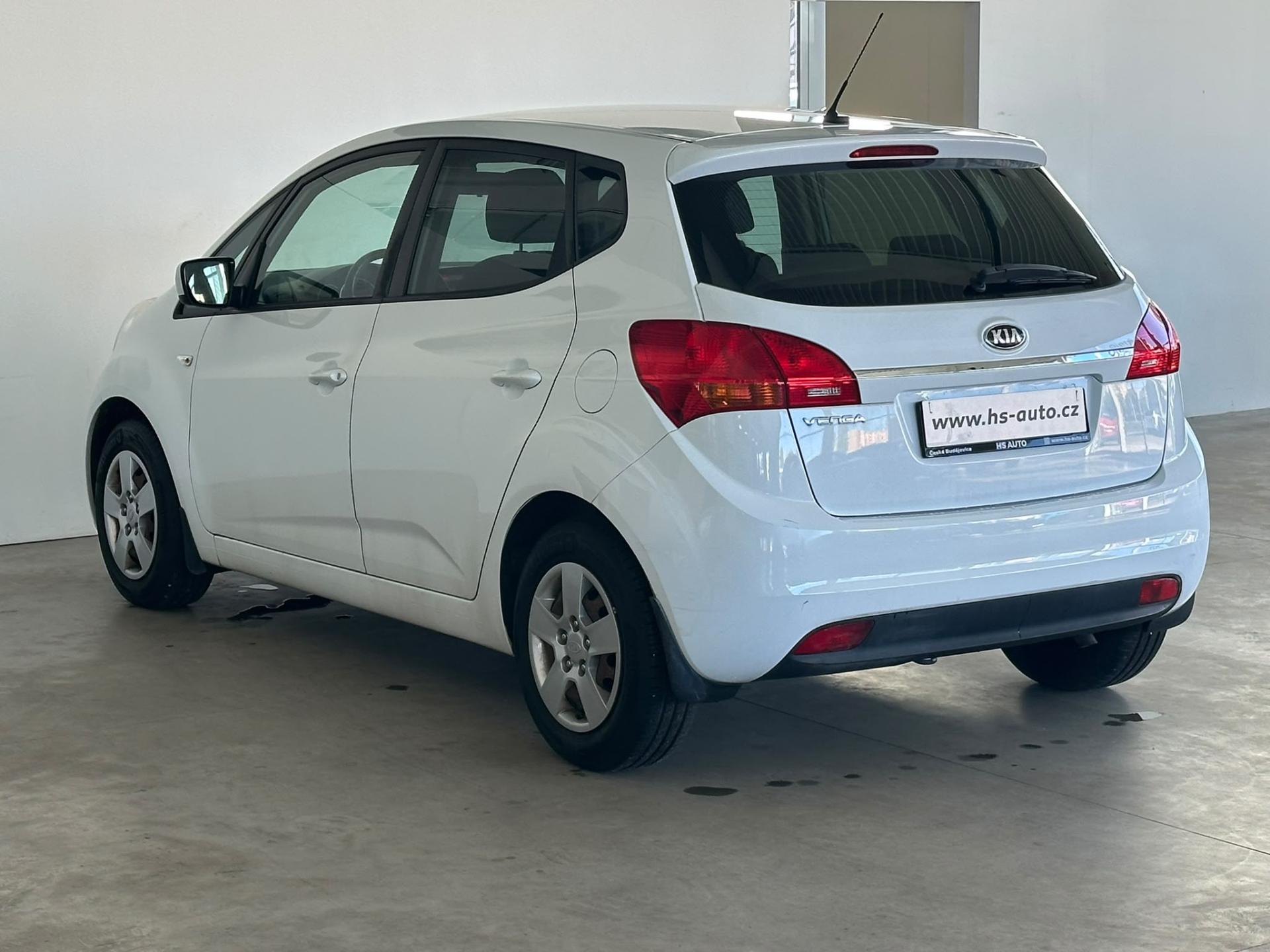 Kia Venga hatchback